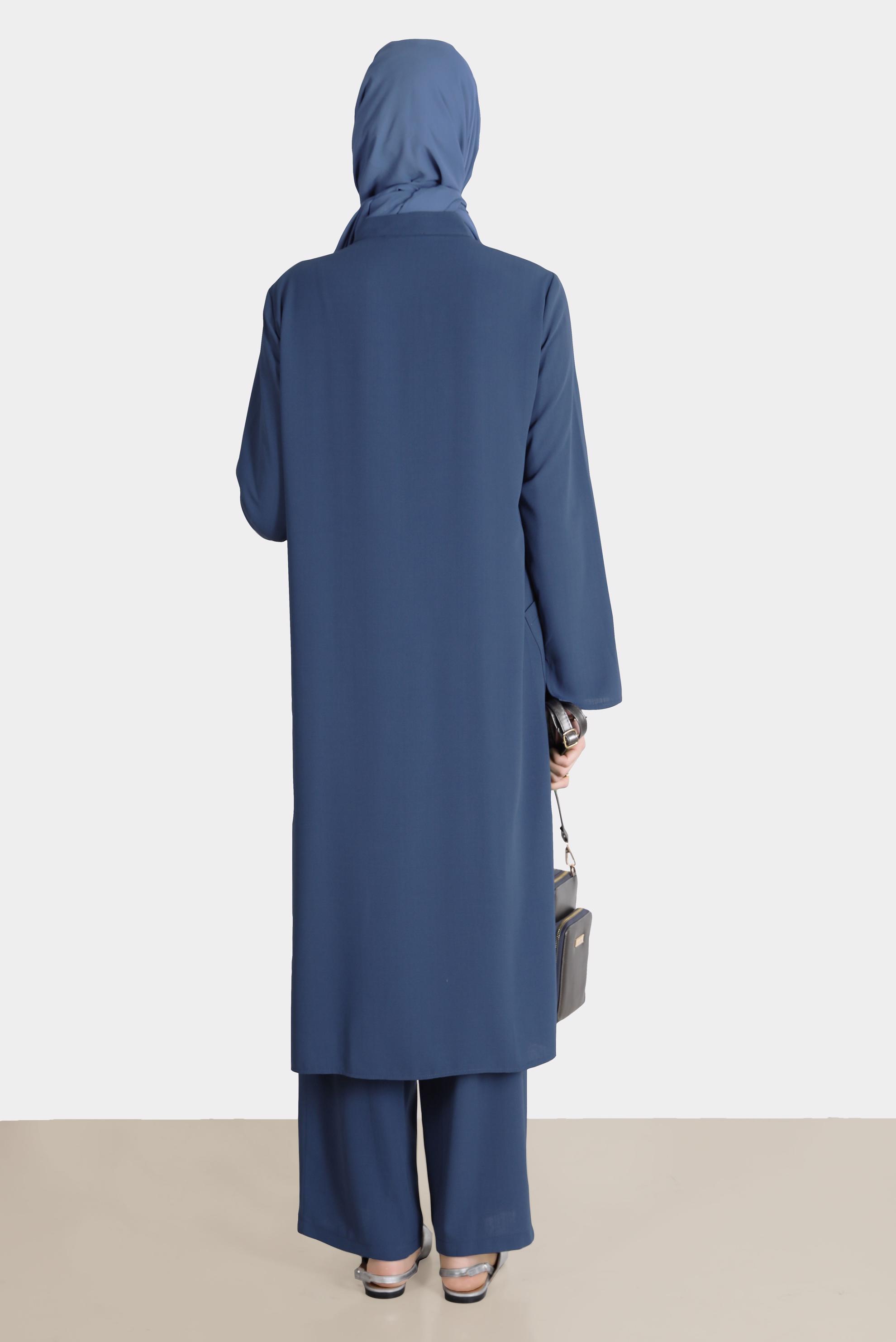 Tesettür giyim LACİVERT BOYDAN DÜĞMELİ YIRTMAÇ DETAYLI İKİLİ PANT. TAKIM 42517 