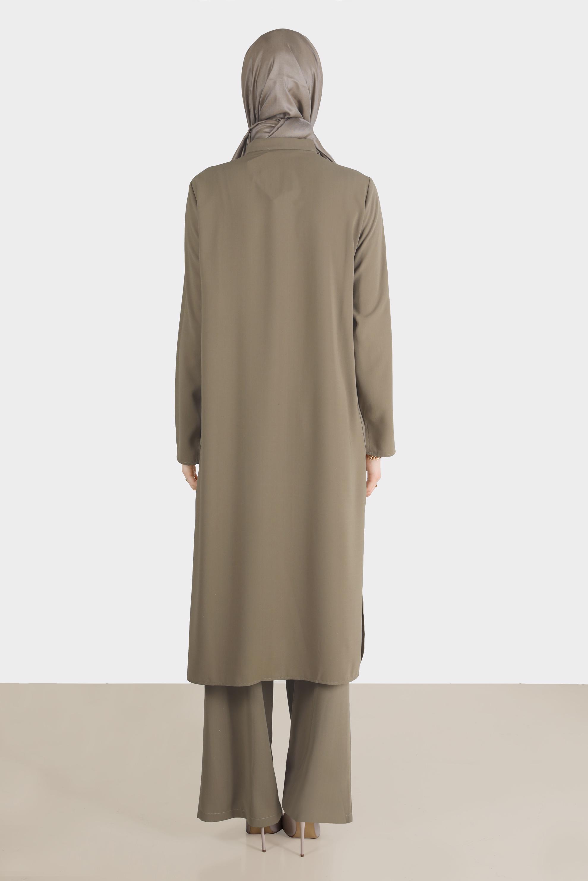 Tesettür giyim YEŞİL BOYDAN DÜĞMELİ YIRTMAÇ DETAYLI İKİLİ PANT. TAKIM 42517 