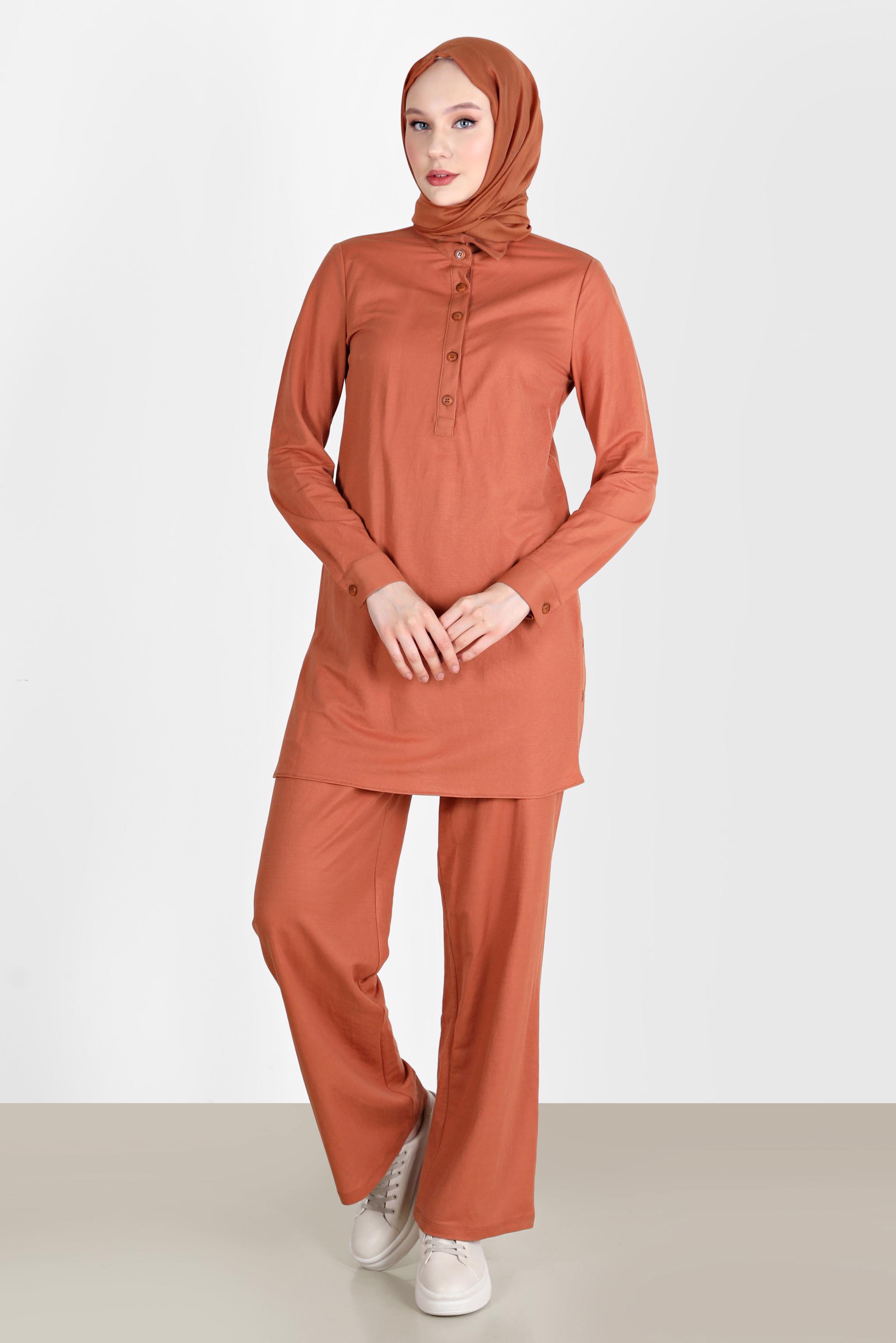 Tesettür giyim TURUNCU DÜĞME DETAYLI BASIC İKİLİ PANT. TAKIM 42533 