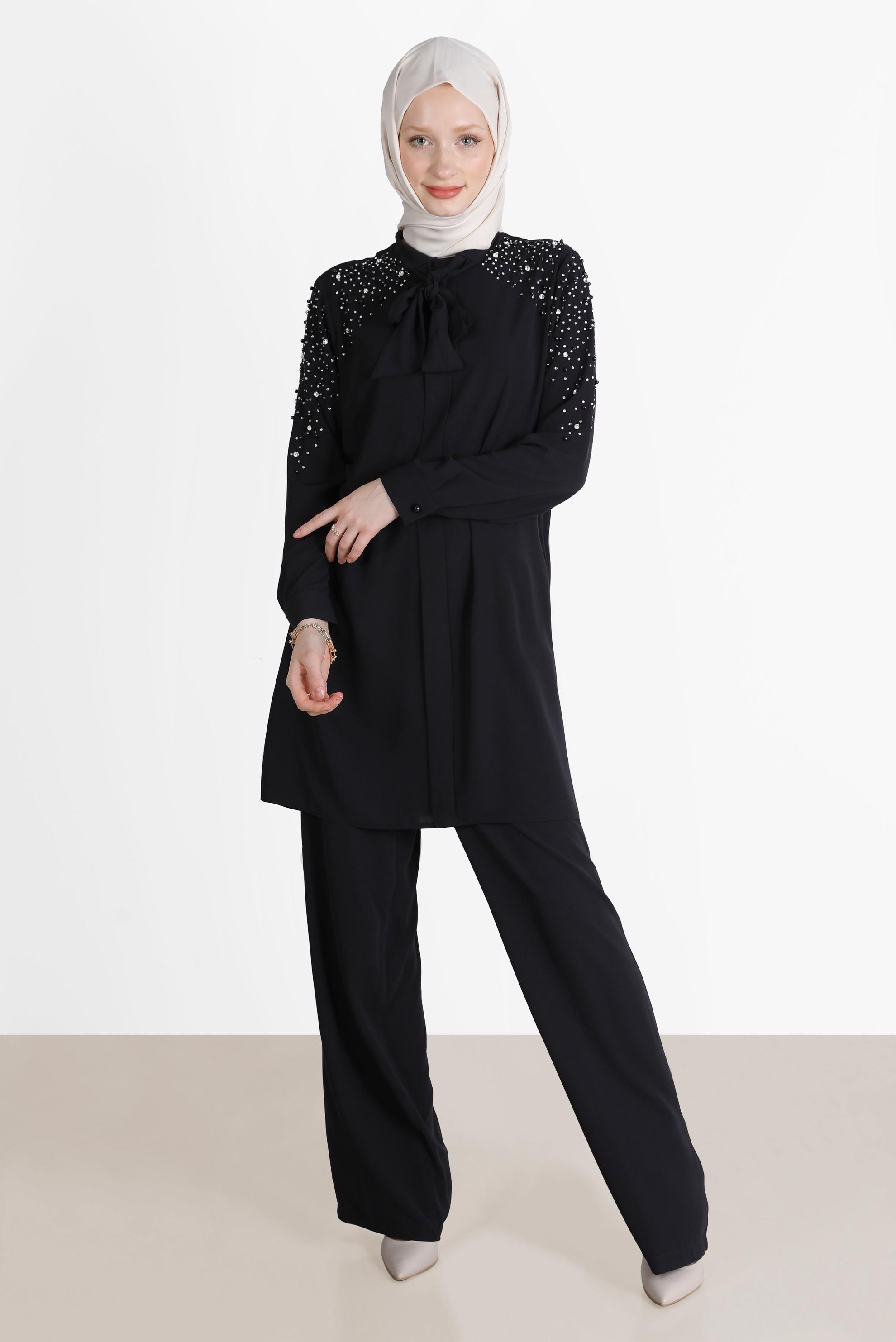 Tesettür giyim SİYAH TAŞLI YAKASI BAĞLAMALI İKİLİ PANT.TAKIMI 42547