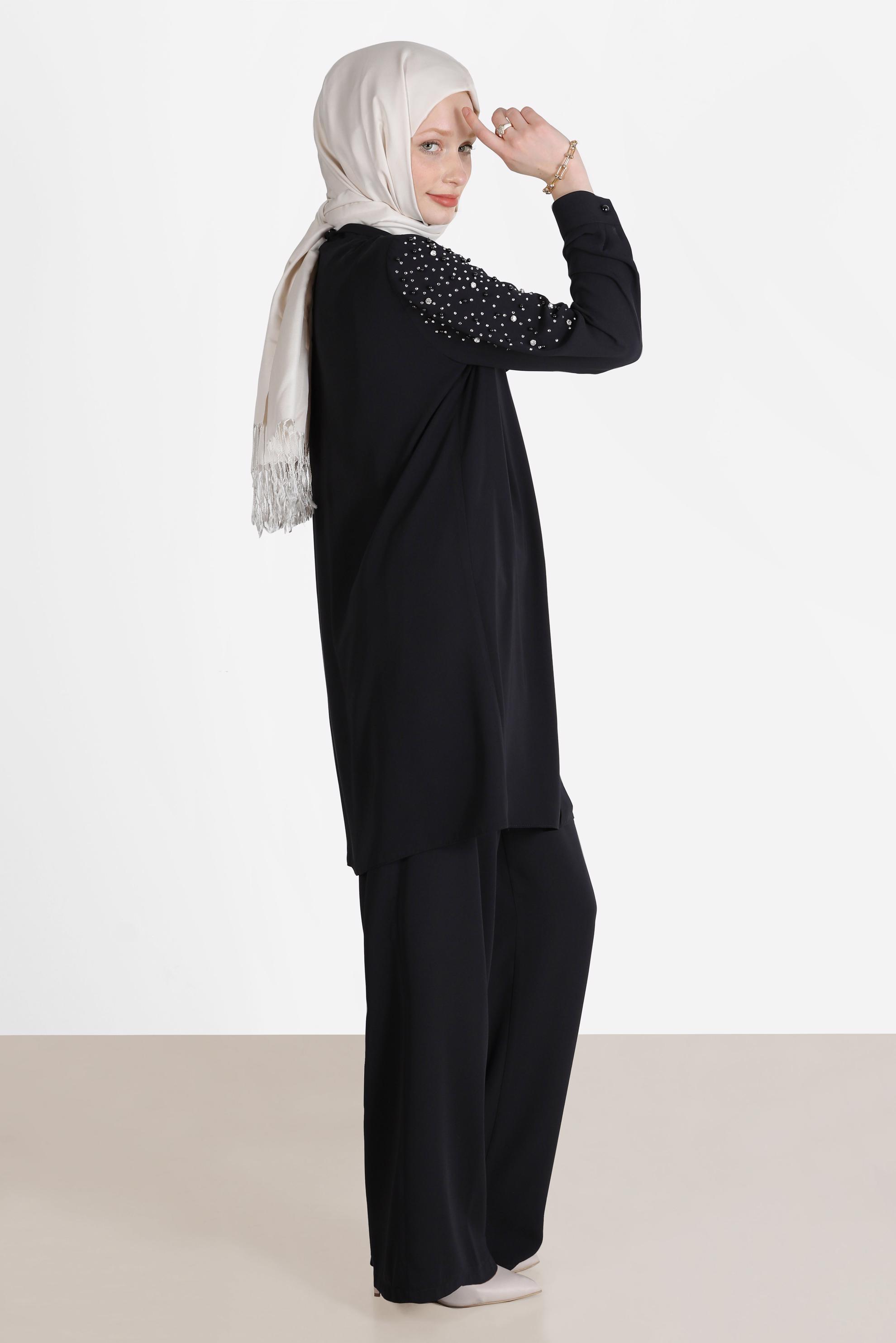 Tesettür giyim SİYAH TAŞLI YAKASI BAĞLAMALI İKİLİ PANT.TAKIMI 42547
