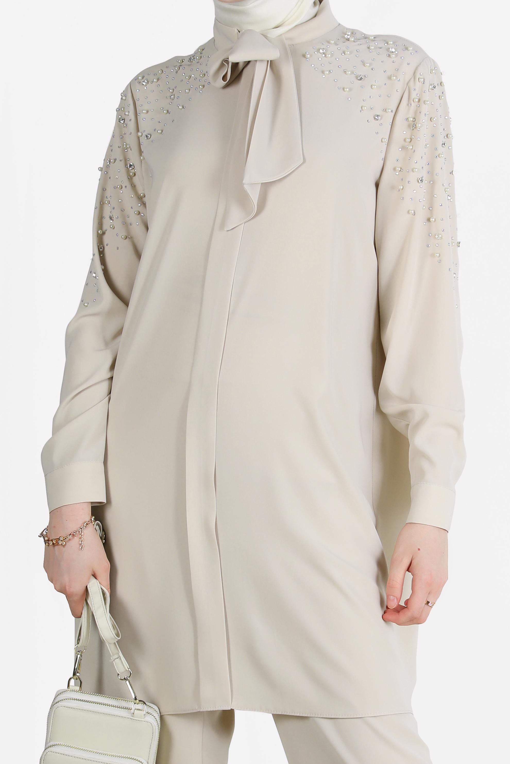 Tesettür giyim BEJ TAŞLI YAKASI BAĞLAMALI İKİLİ PANT.TAKIMI 42547