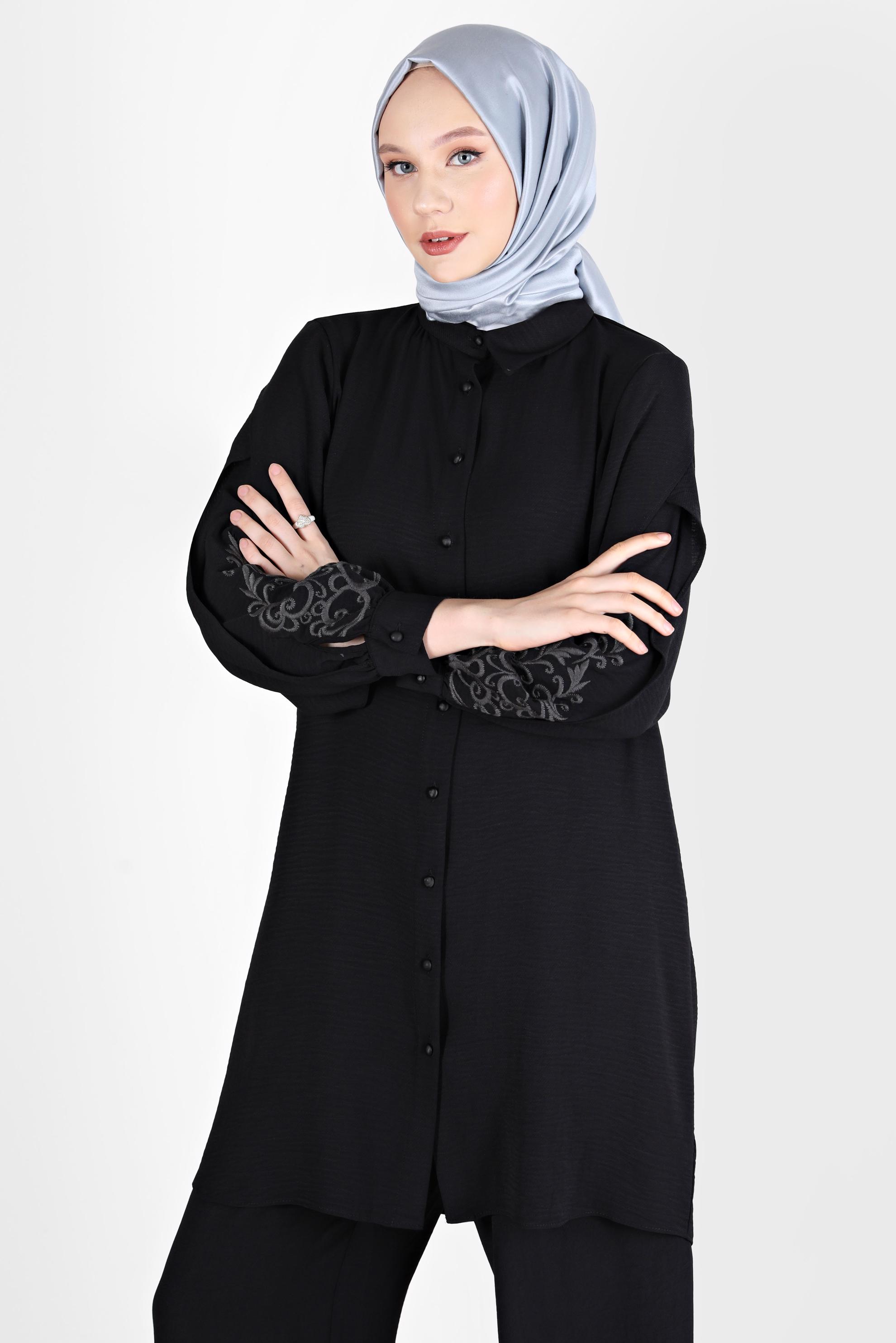 Tesettür giyim SİYAH KOLLARI NAKIŞLI VOLAN DETAYLI İKİLİ PANT. TAKIM 42608 