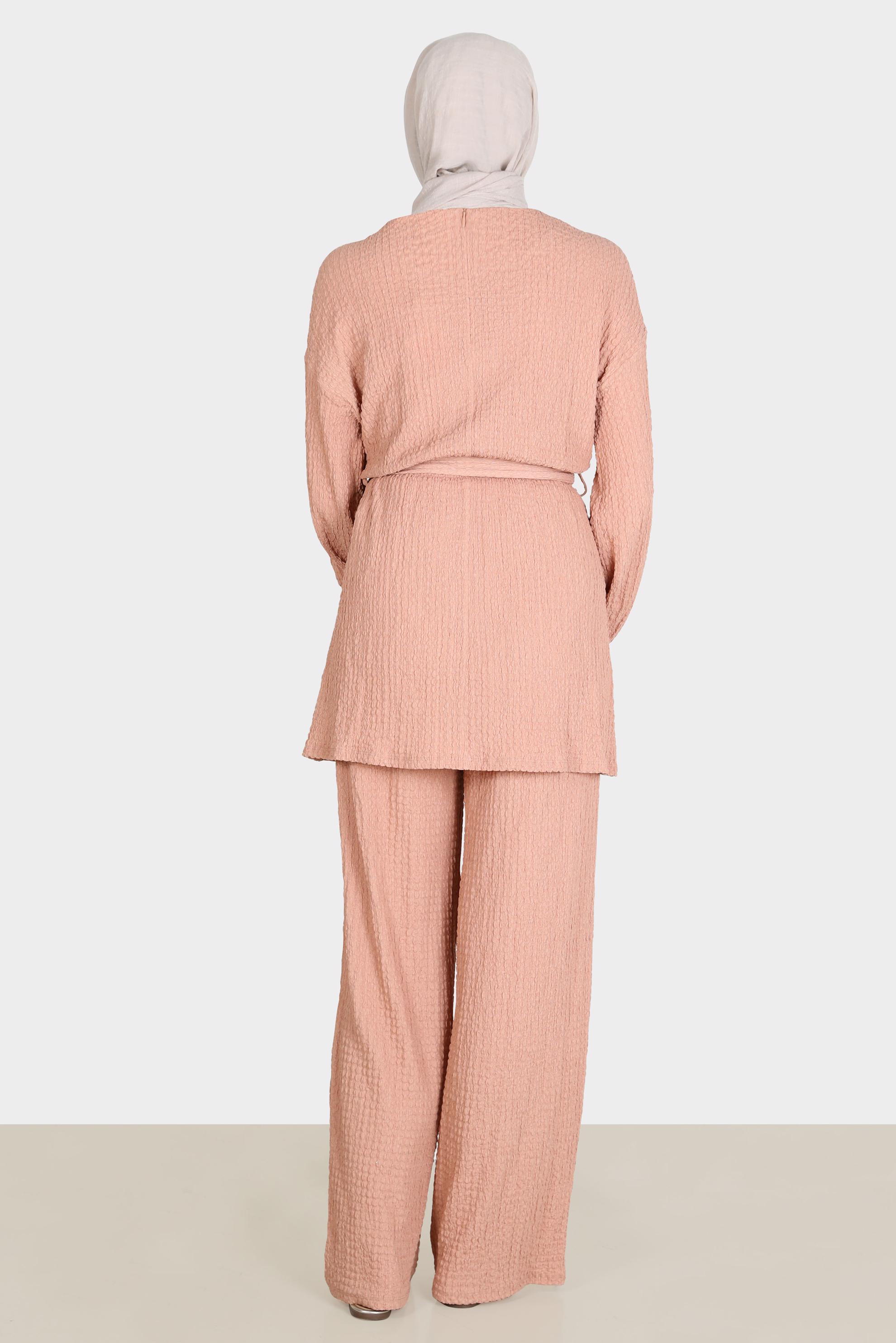 Tesettür giyim PUDRA WAFFLE EFEKTLİ İKİLİ PANTOLONLU TAKIM 42716 