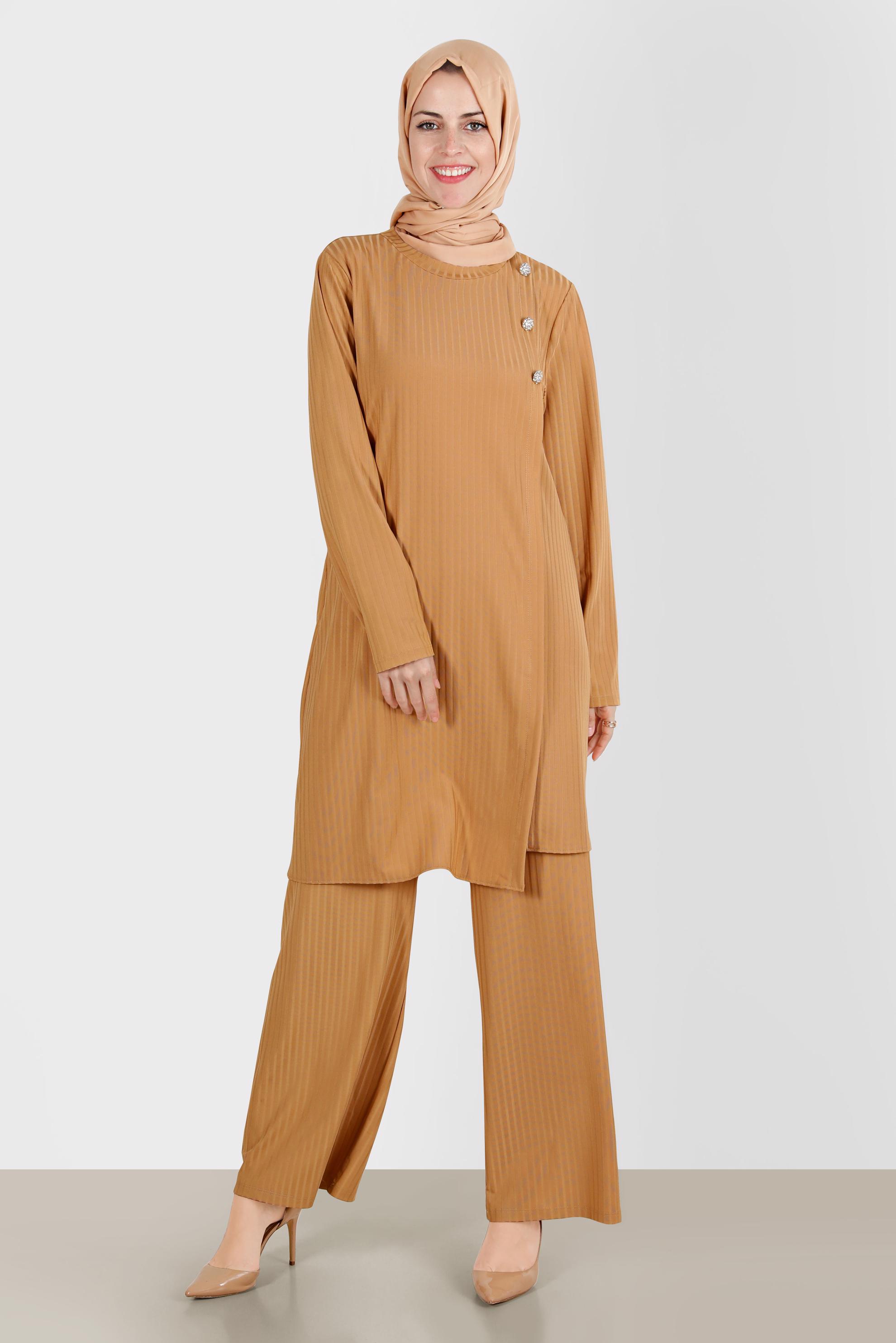 Tesettür giyim SARI TAŞ DETAYLI FİTİLLİ İKİLİ PANT. TAKIM 42882 