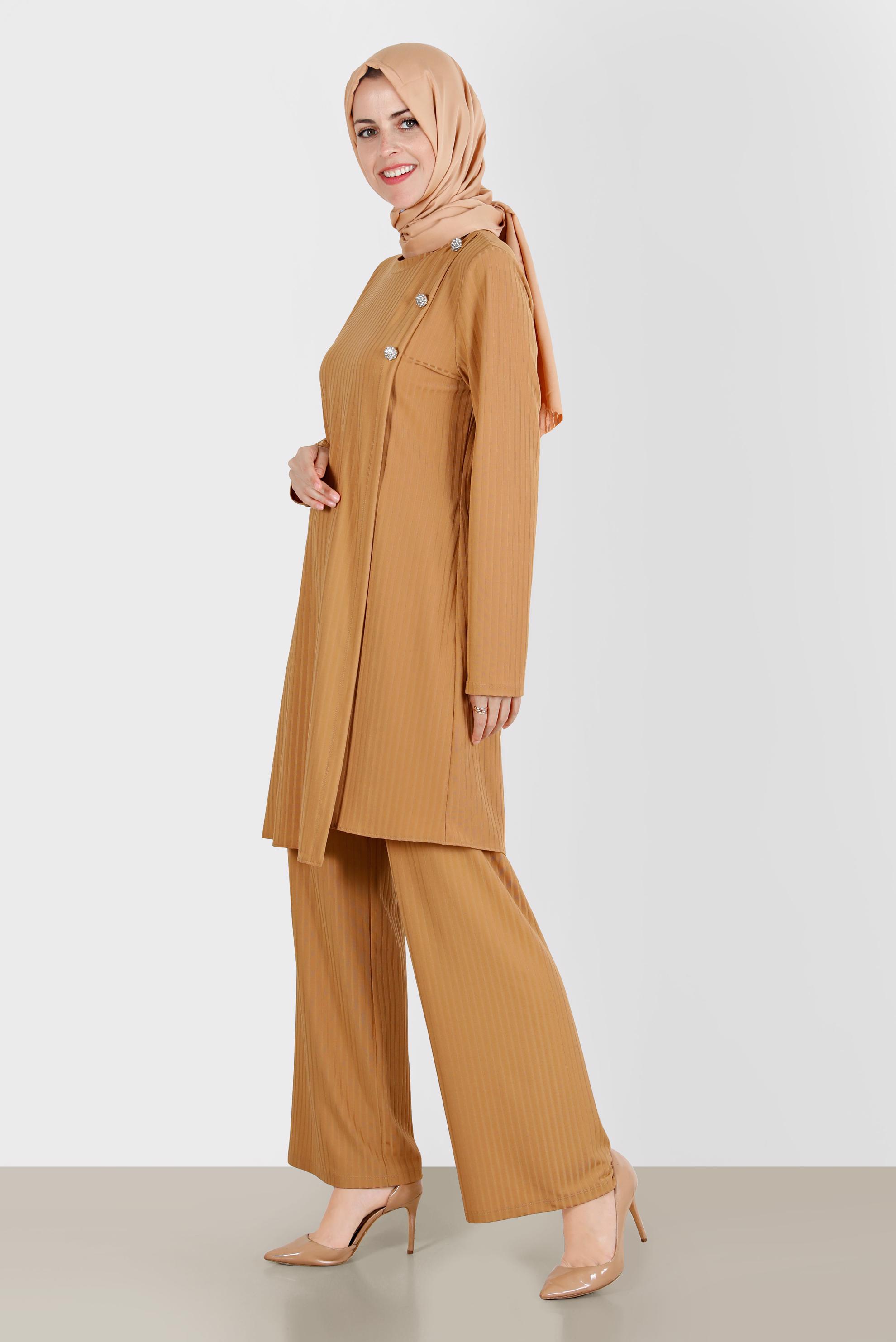 Tesettür giyim SARI TAŞ DETAYLI FİTİLLİ İKİLİ PANT. TAKIM 42882 