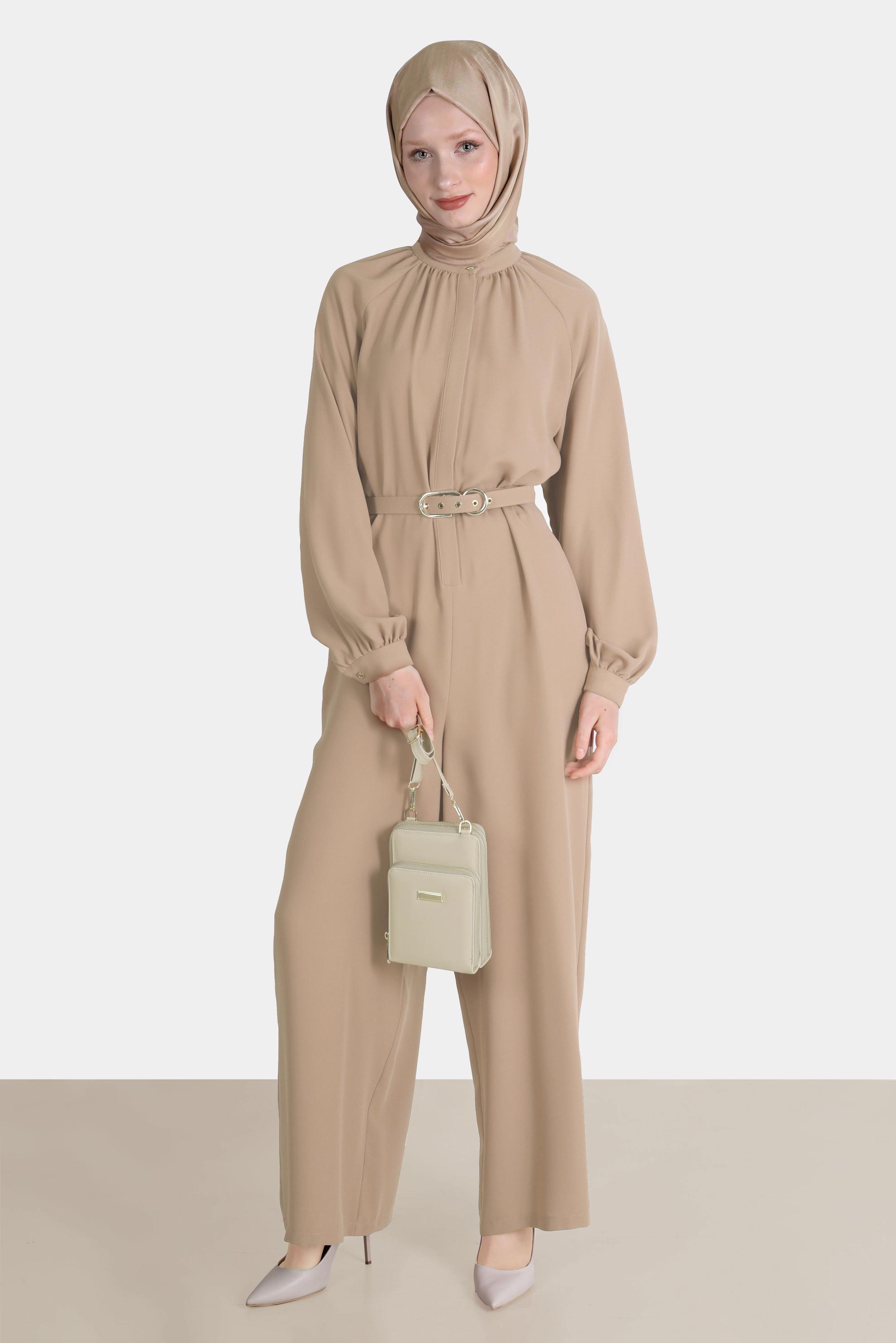 Vêtements hijab BEIGE SALOPETTE EN CRÊPE AVEC CEINTURE 42695