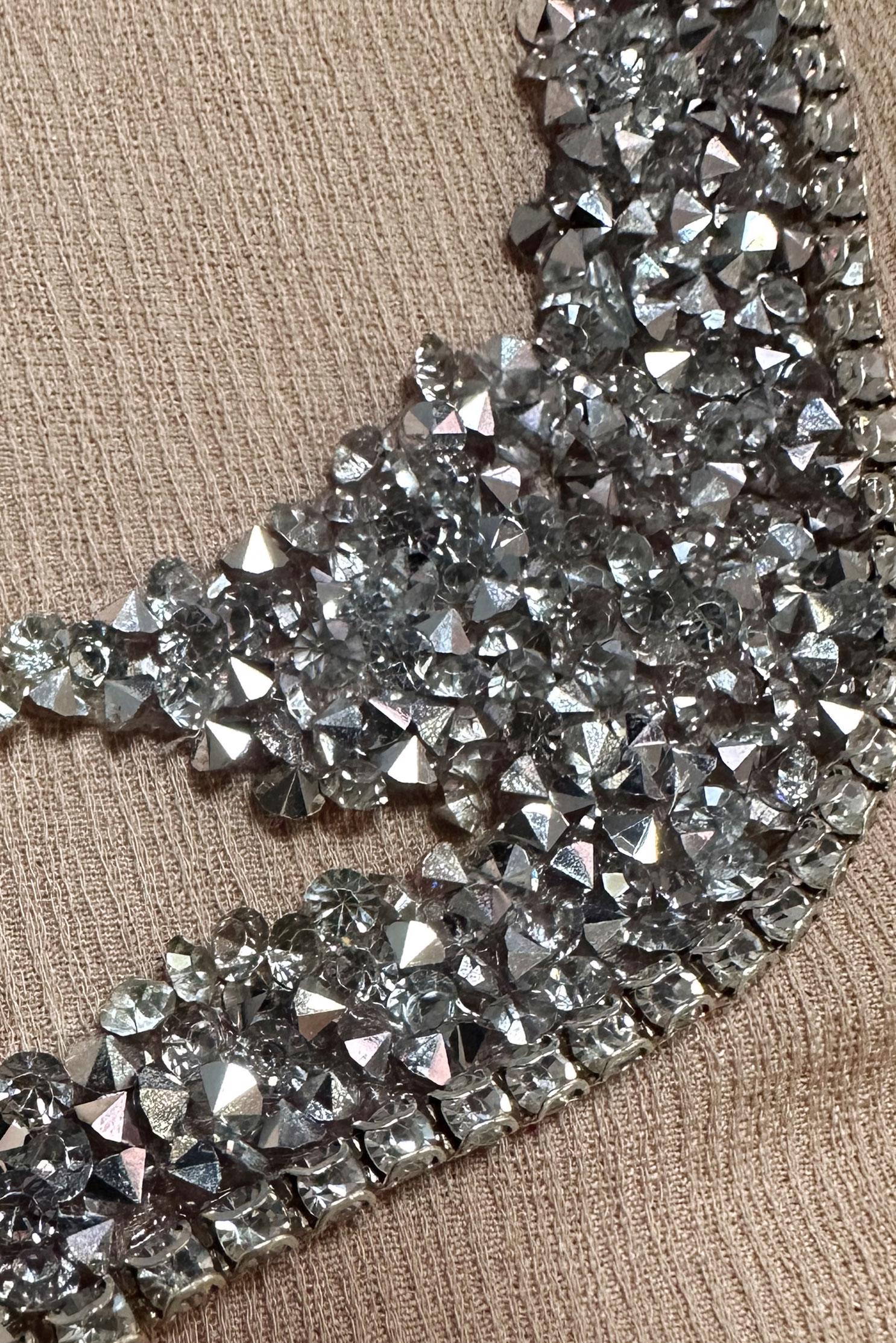 Tesettür giyim BEJ GÖMLEK YAKA TAŞ DETAYLI TUNİK 20233