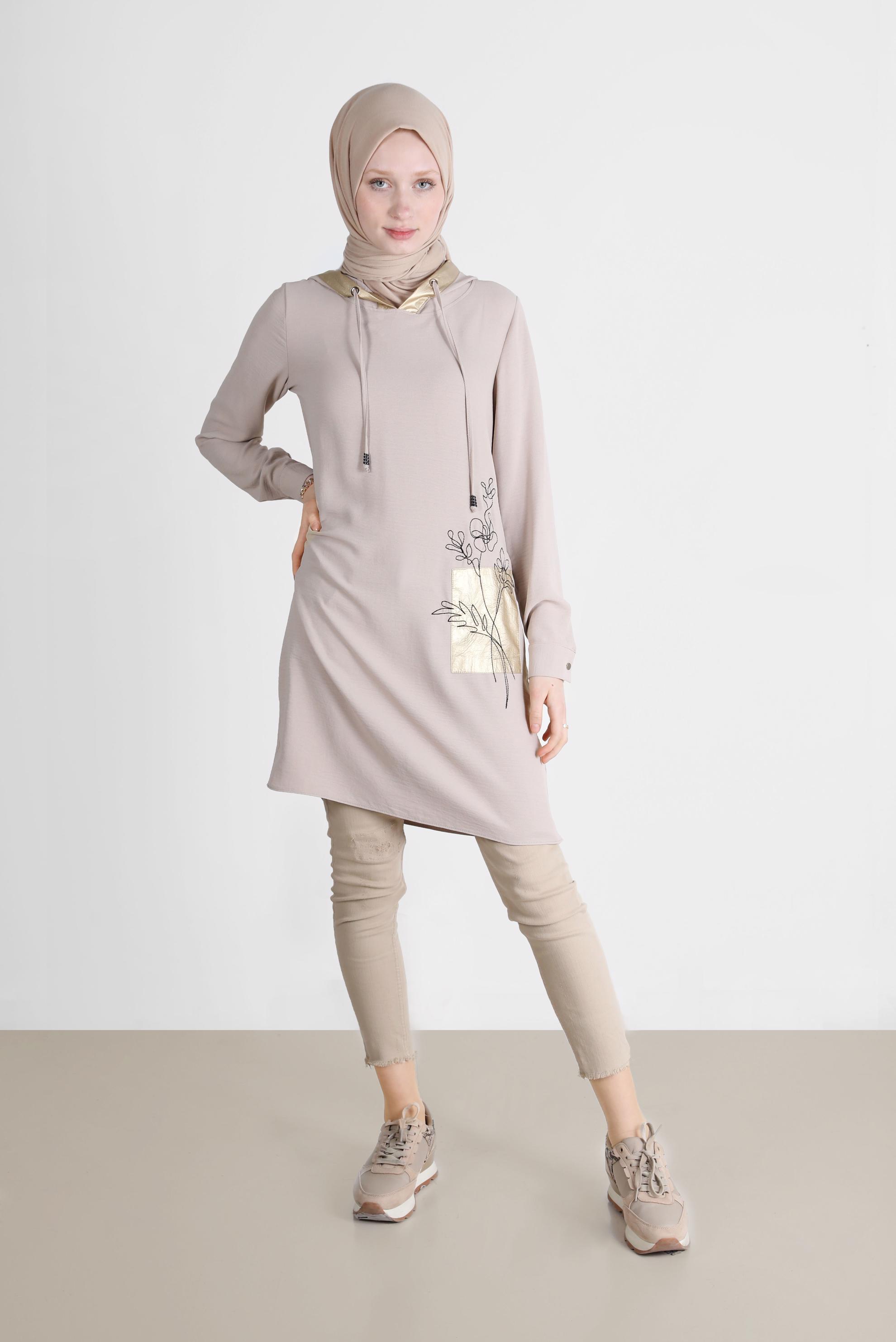 Tesettür giyim BEJ NAKIŞLI KAPÜŞONLU TUNİK 41743