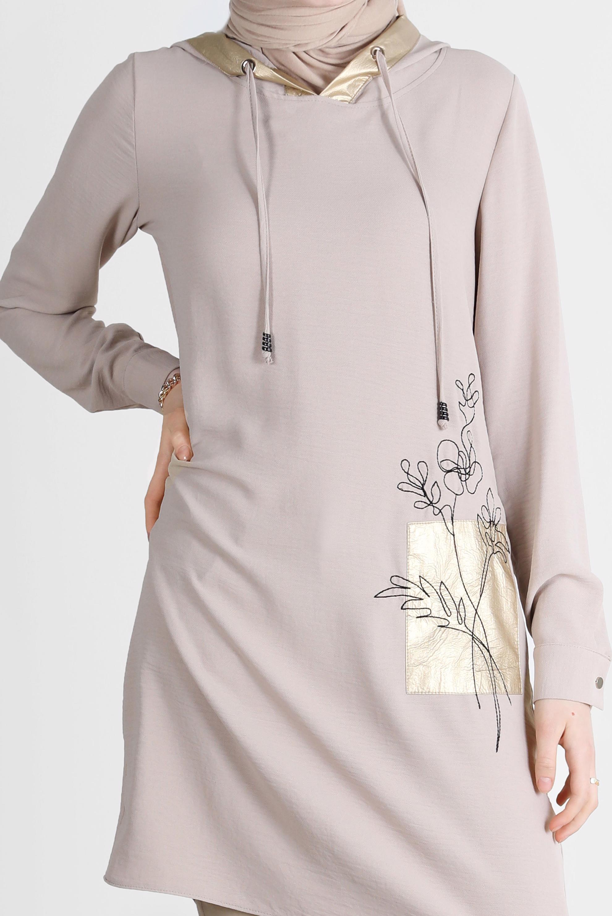 Tesettür giyim BEJ NAKIŞLI KAPÜŞONLU TUNİK 41743