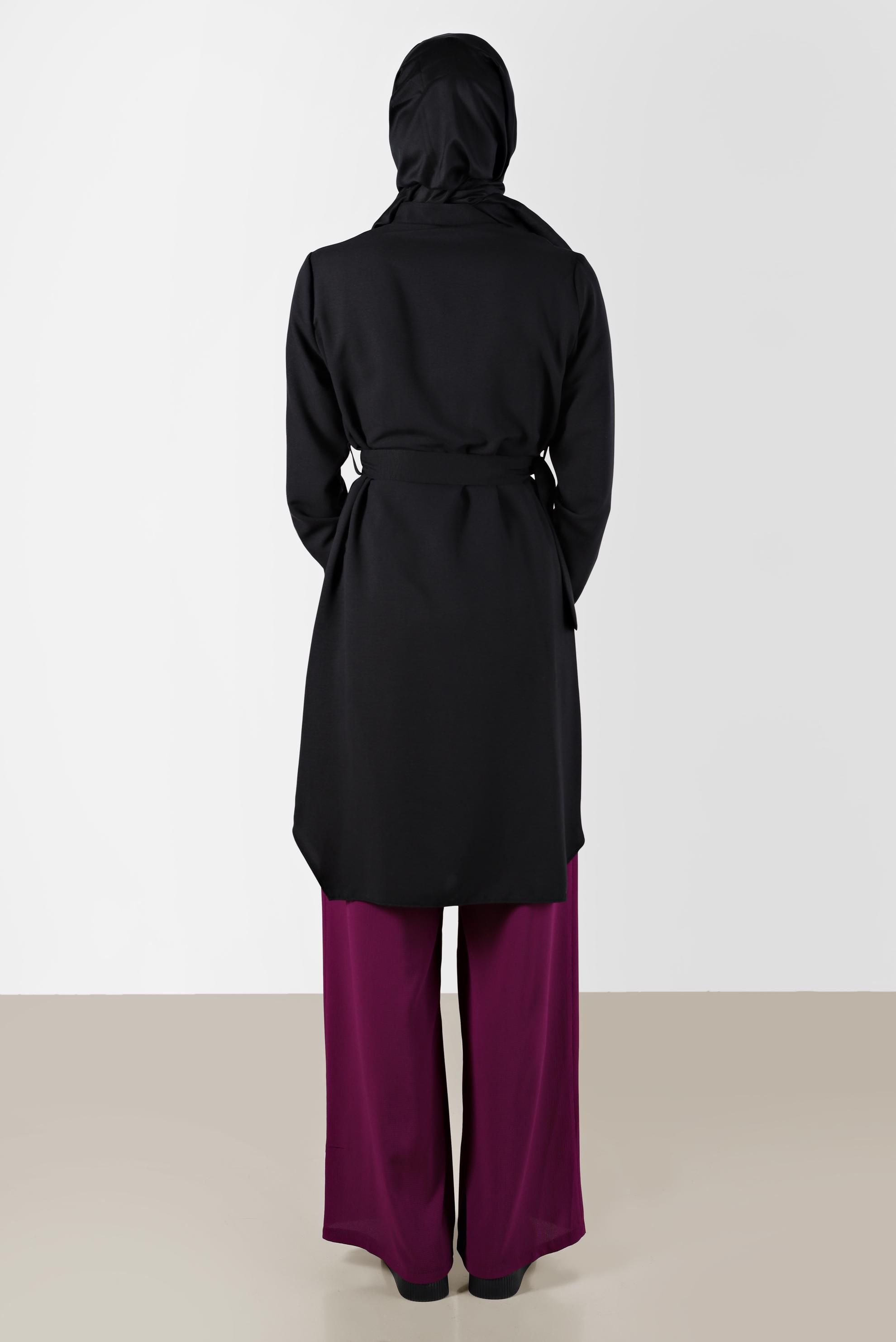 Tesettür giyim SİYAH KUŞAKLI DÜĞMELİ TUNİK 41752 