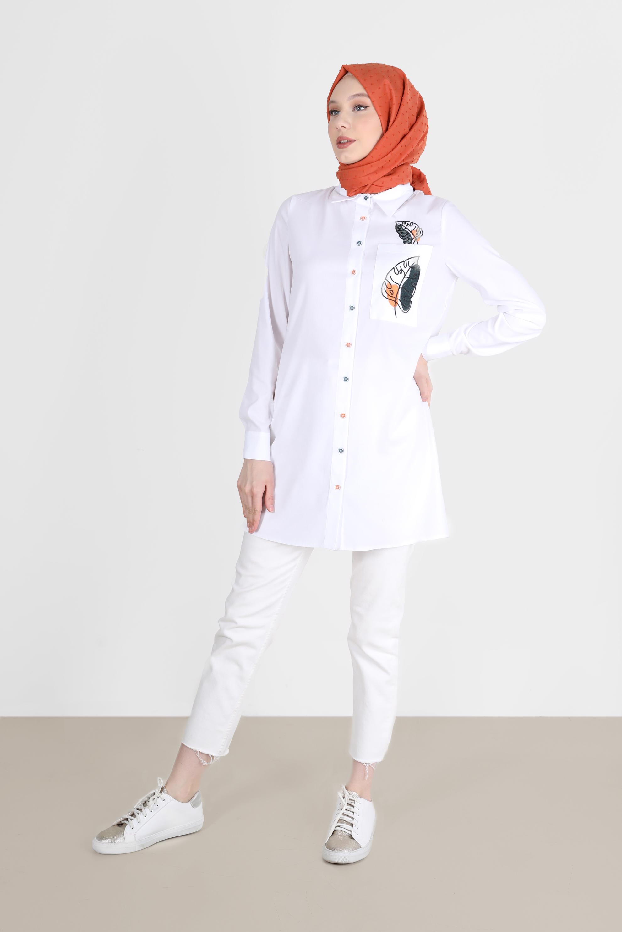 Tesettür giyim BEYAZ NAKIŞ DETAYLI DÜĞMELİ TUNİK 41754-1 