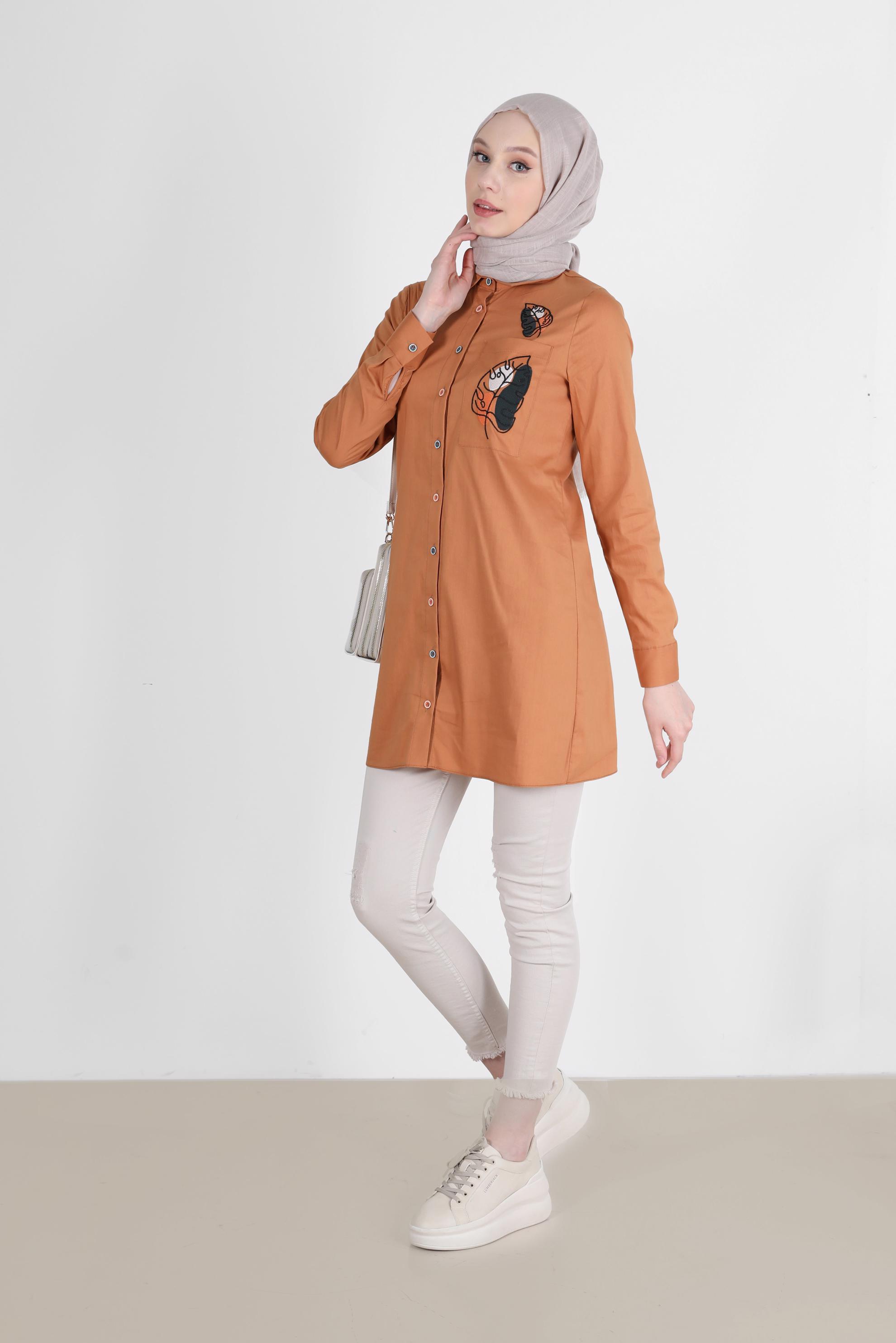 Tesettür giyim SARI NAKIŞ DETAYLI DÜĞMELİ TUNİK 41754-1 