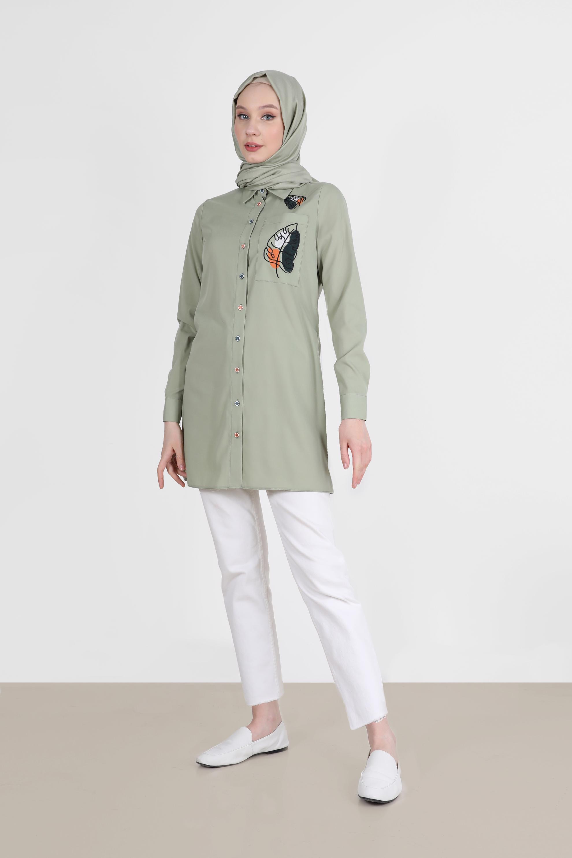 Tesettür giyim YEŞİL NAKIŞ DETAYLI DÜĞMELİ TUNİK 41754 