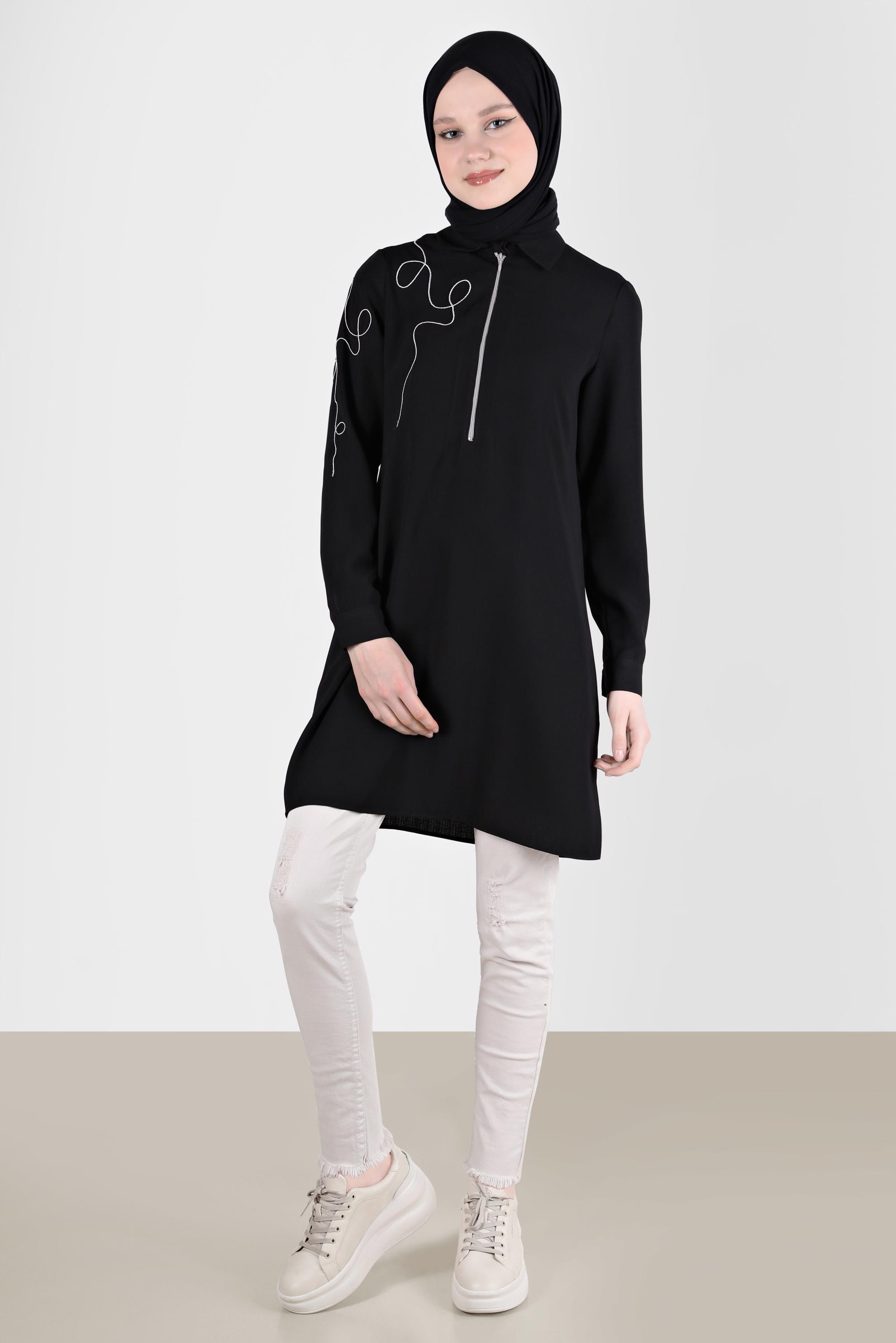 Tesettür giyim SİYAH NAKIŞ DETAYLI FERMUARLI TUNİK 41758 