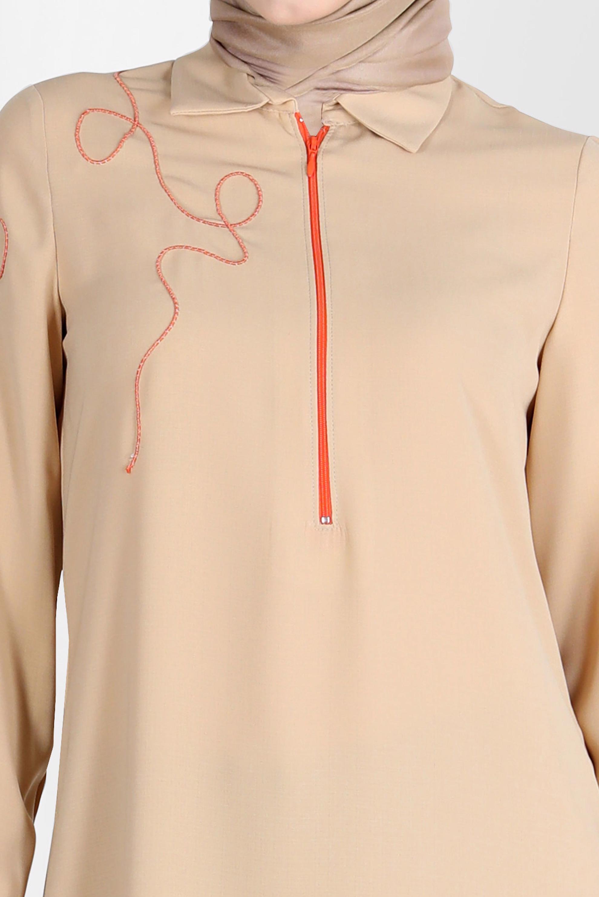 Tesettür giyim BEJ NAKIŞ DETAYLI FERMUARLI TUNİK 41758 