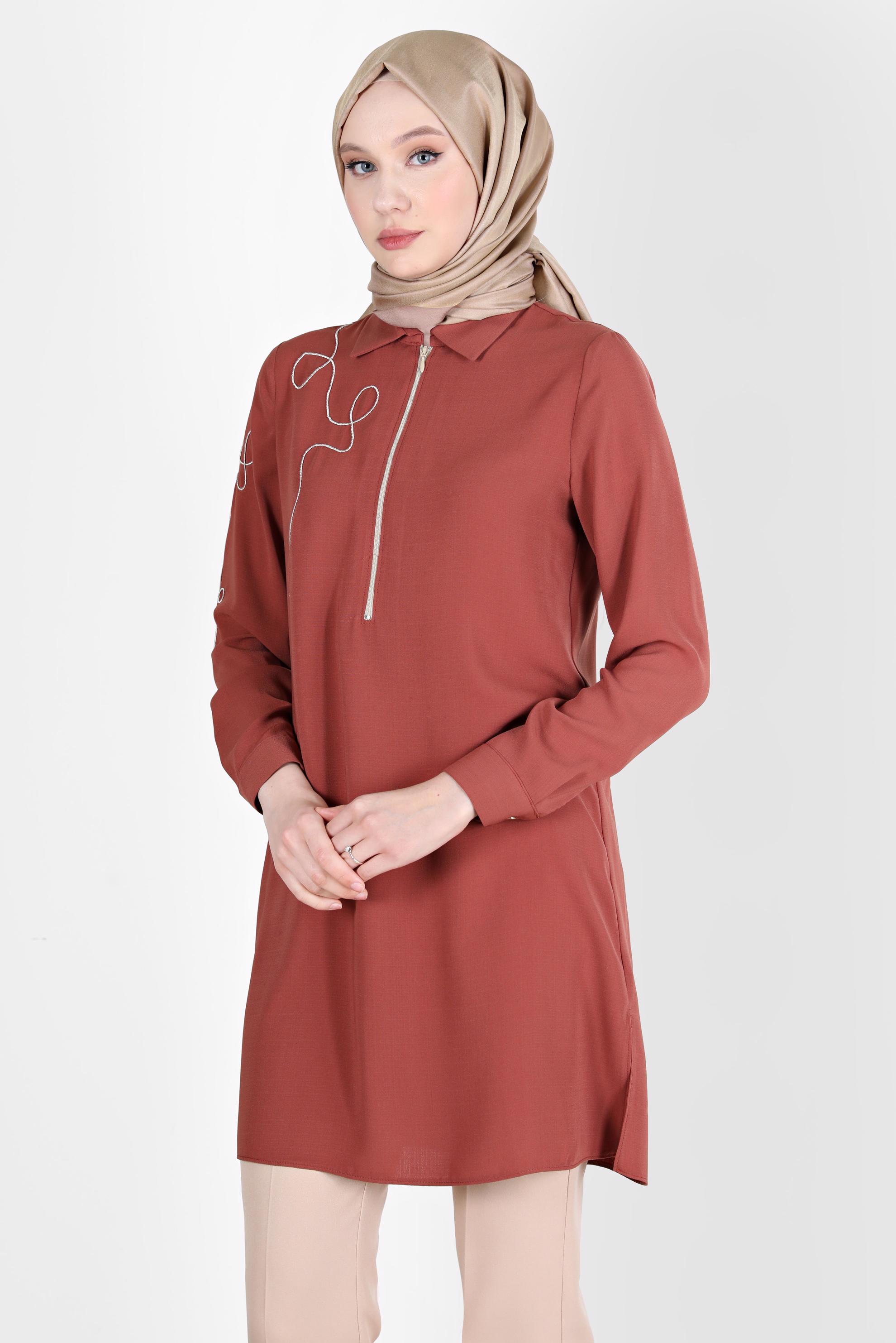 Tesettür giyim TURUNCU NAKIŞ DETAYLI FERMUARLI TUNİK 41758 