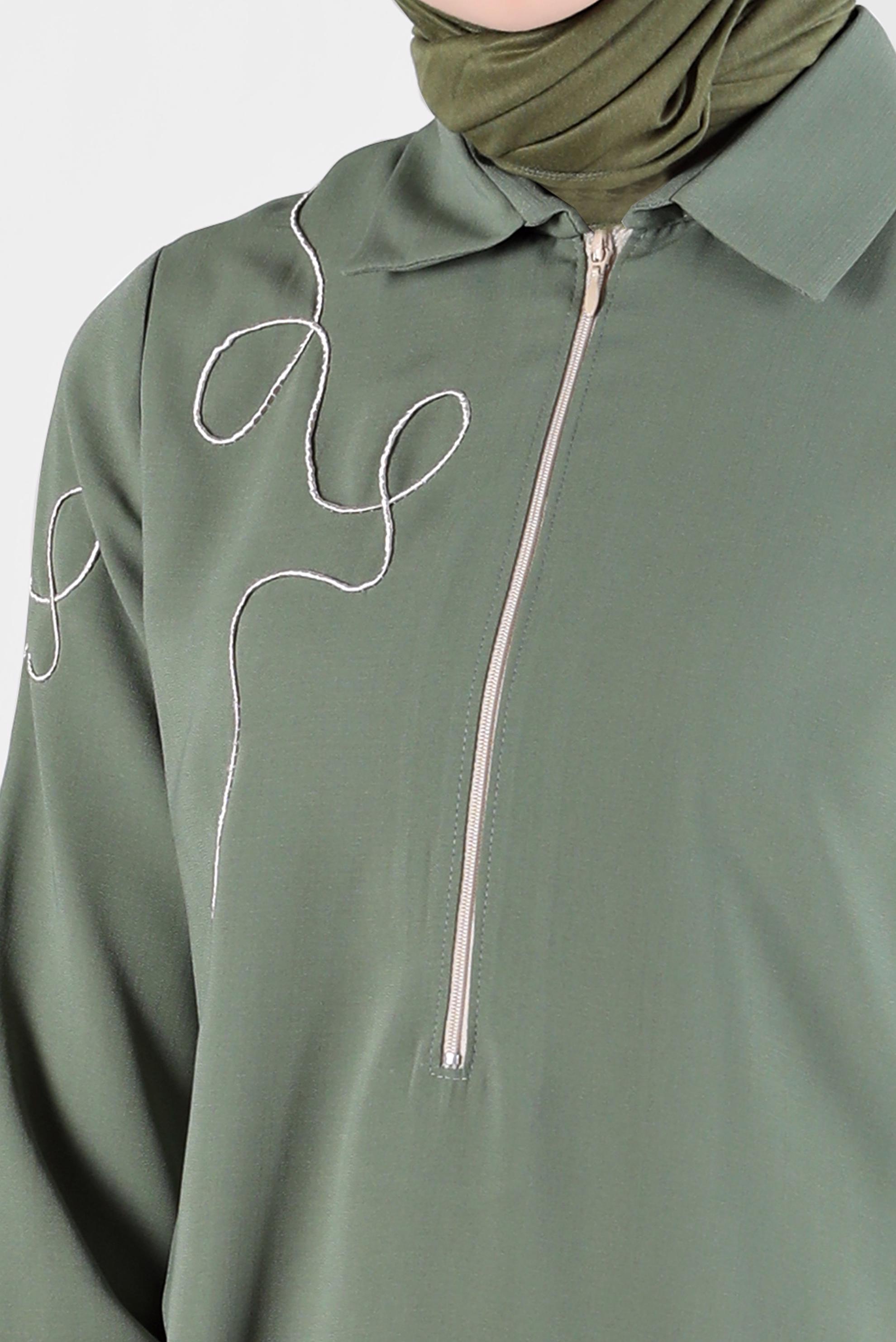 Tesettür giyim HAKİ NAKIŞ DETAYLI FERMUARLI TUNİK 41758 