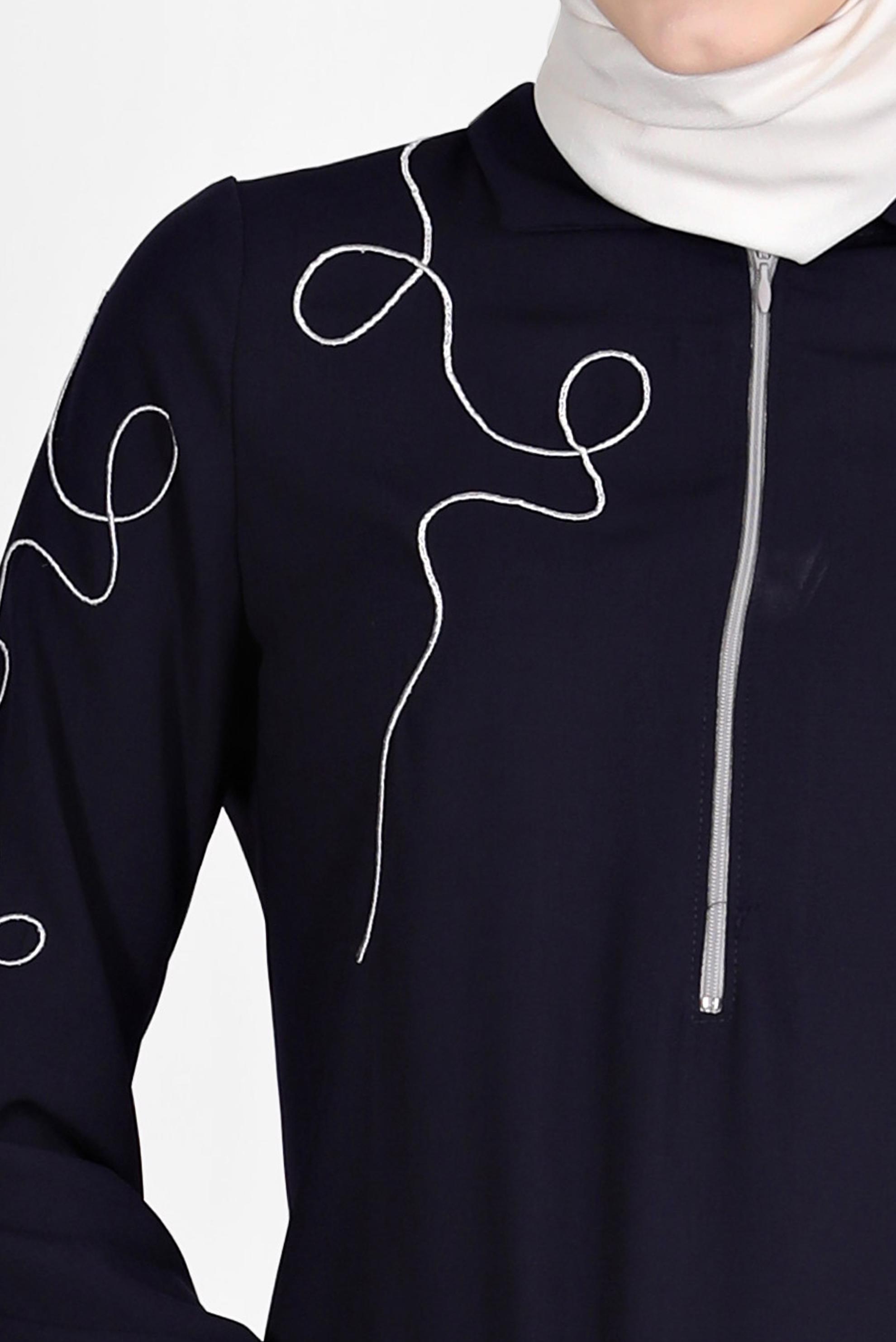 Tesettür giyim LACİVERT NAKIŞ DETAYLI FERMUARLI TUNİK 41758 