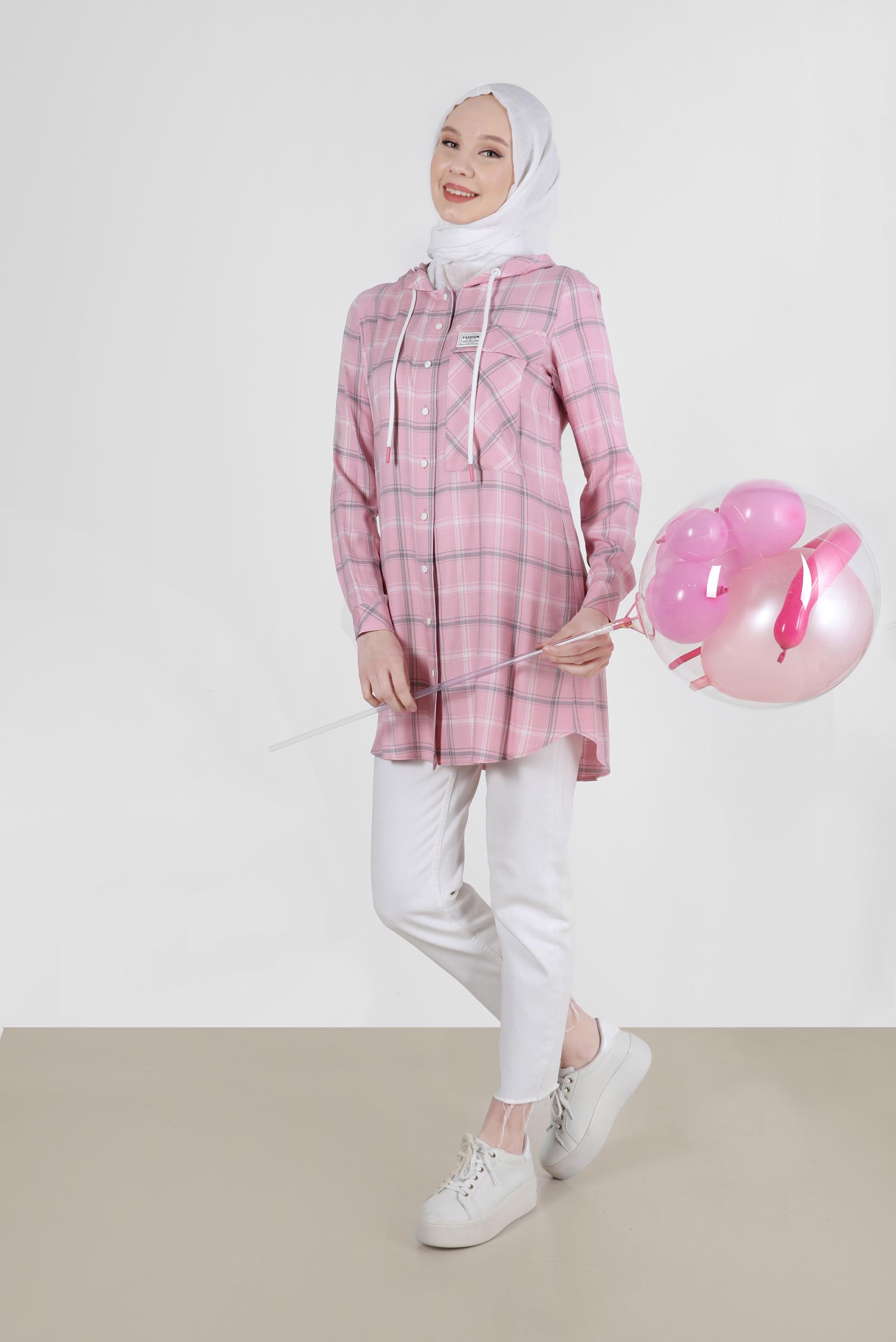 Tesettür giyim PEMBE KAPÜŞONLU ÇITÇITLI EKOSE TUNİK 41767 