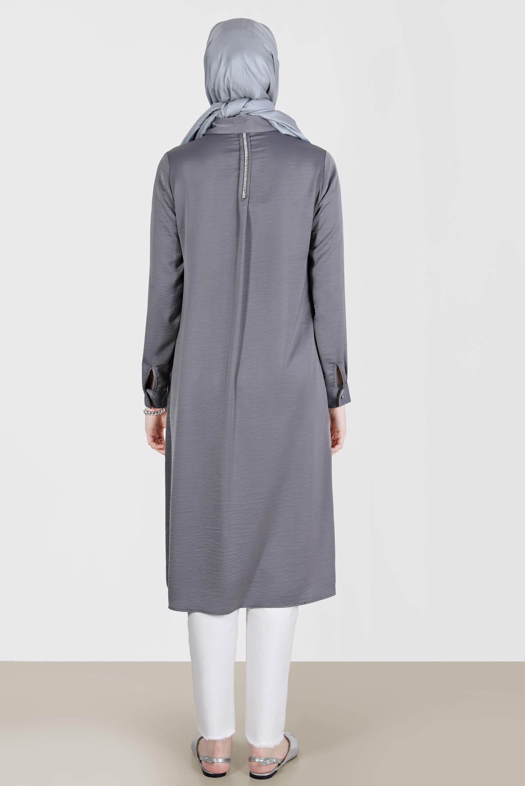 Tesettür giyim GRİ TAŞ DETAYLI CEPLİ TUNİK 42500