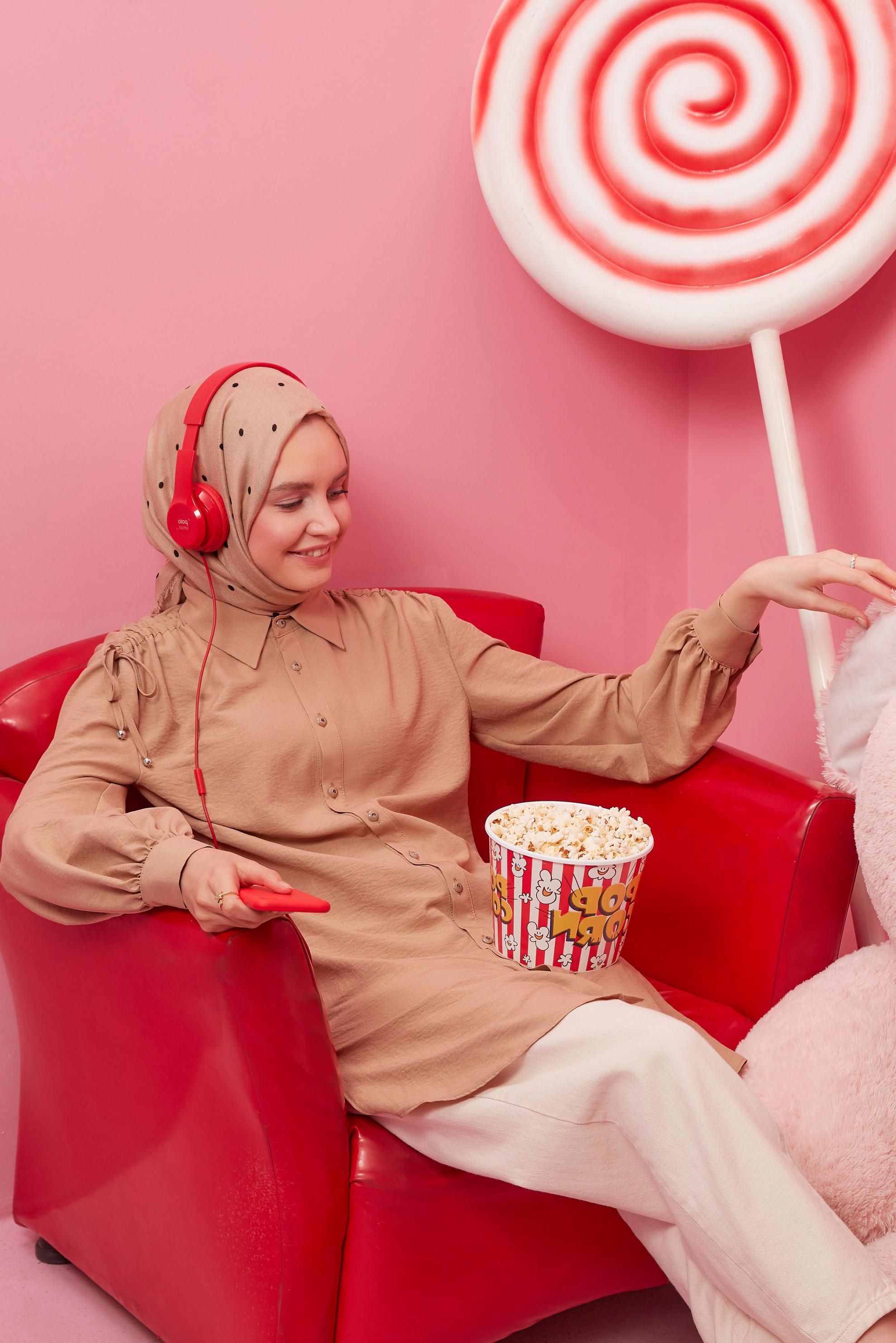 Tesettür giyim BEJ OMUZLARI BAĞCIK DETAYLI TUNİK 42501 