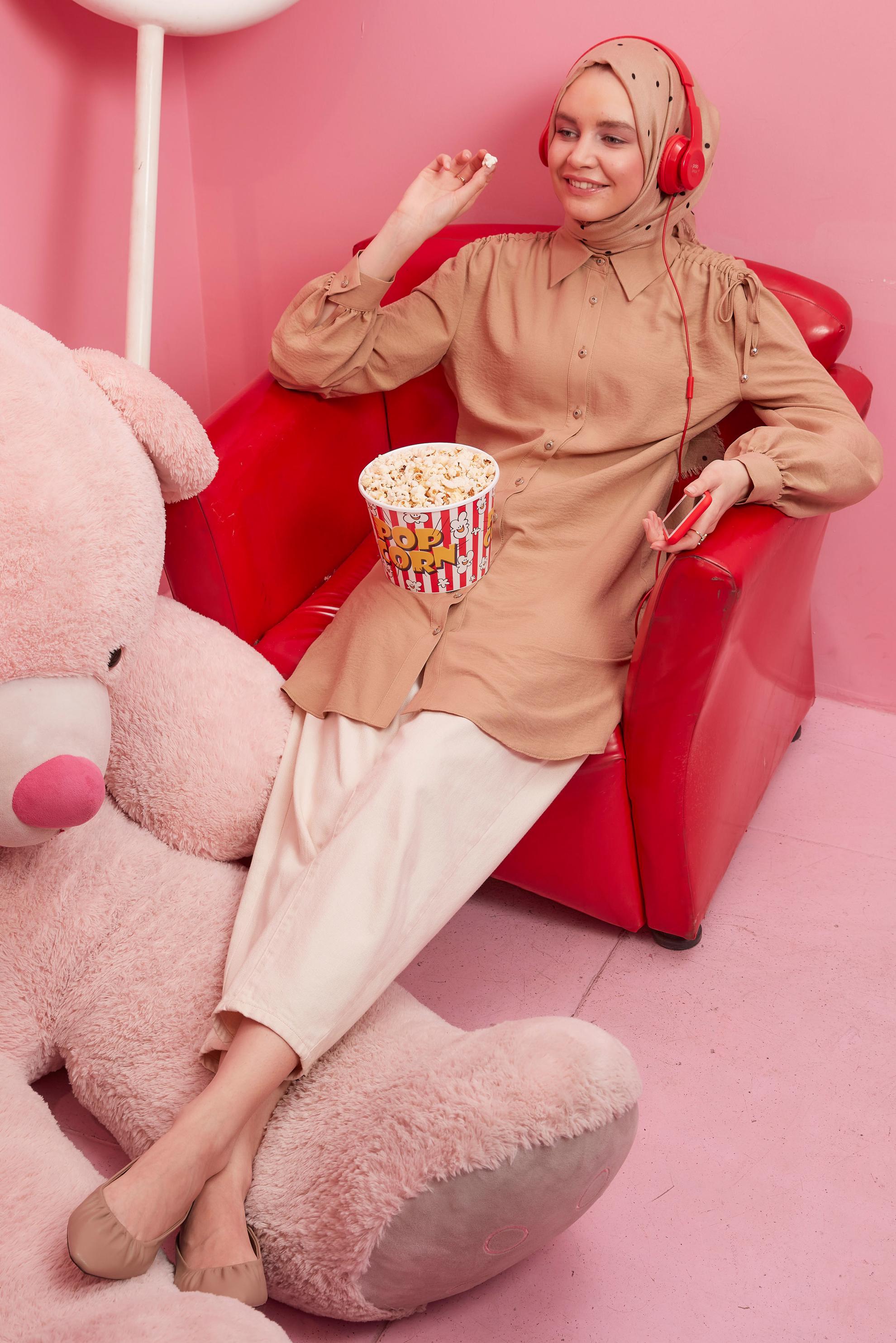 Tesettür giyim BEJ OMUZLARI BAĞCIK DETAYLI TUNİK 42501 