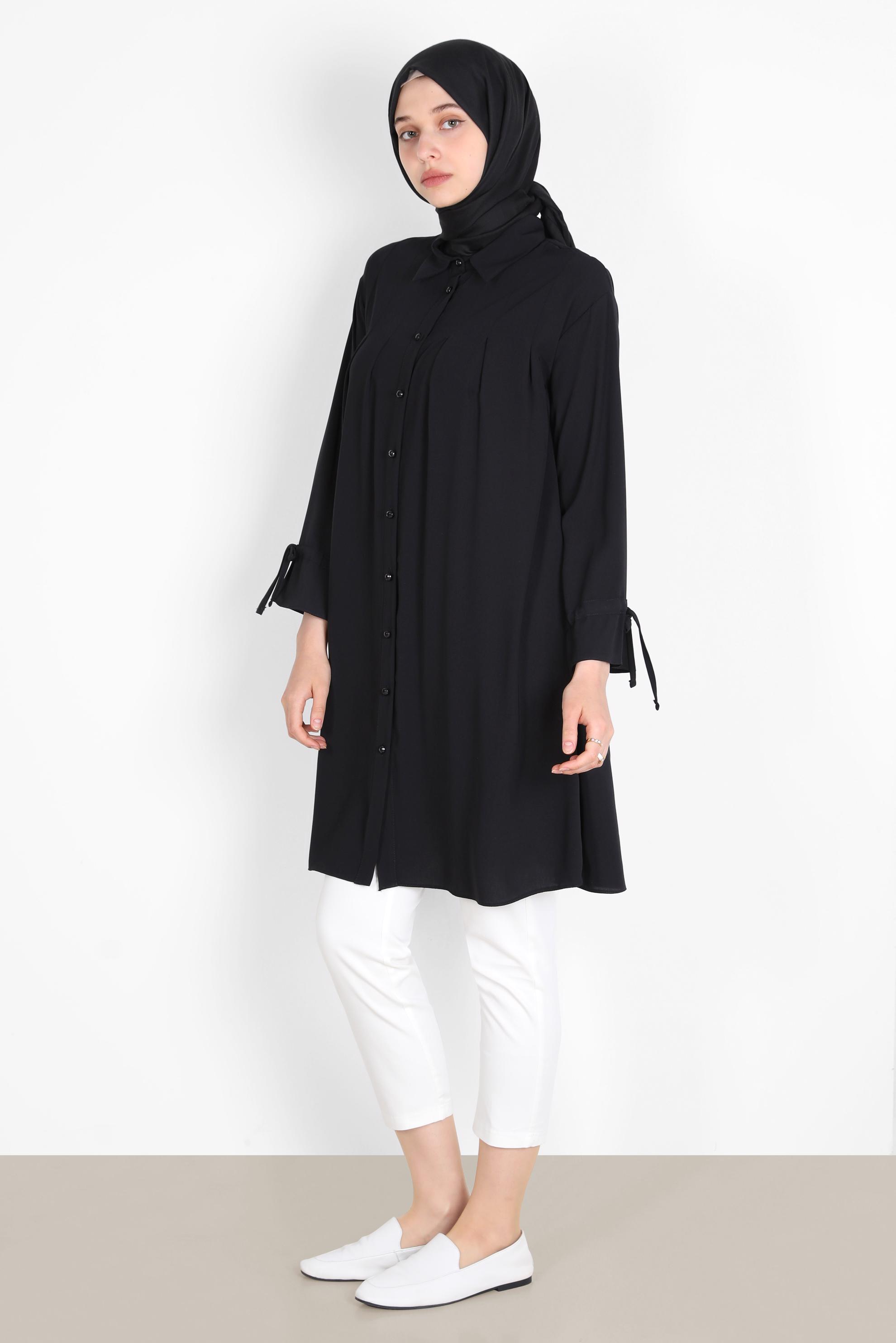 Tesettür giyim SİYAH PİLE DETAYLI İNCİ DÜĞMELİ TUNİK 42502 