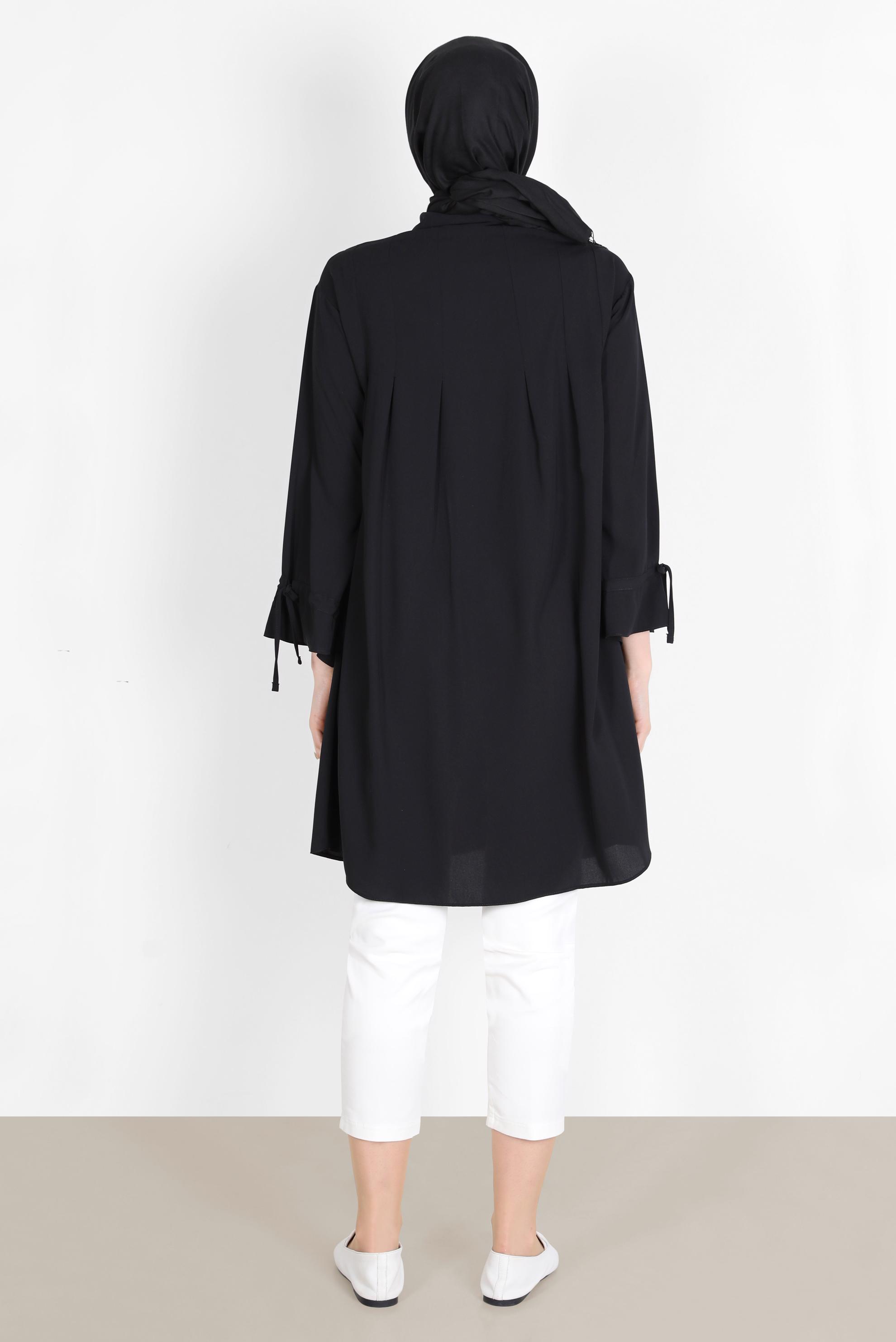 Tesettür giyim SİYAH PİLE DETAYLI İNCİ DÜĞMELİ TUNİK 42502 