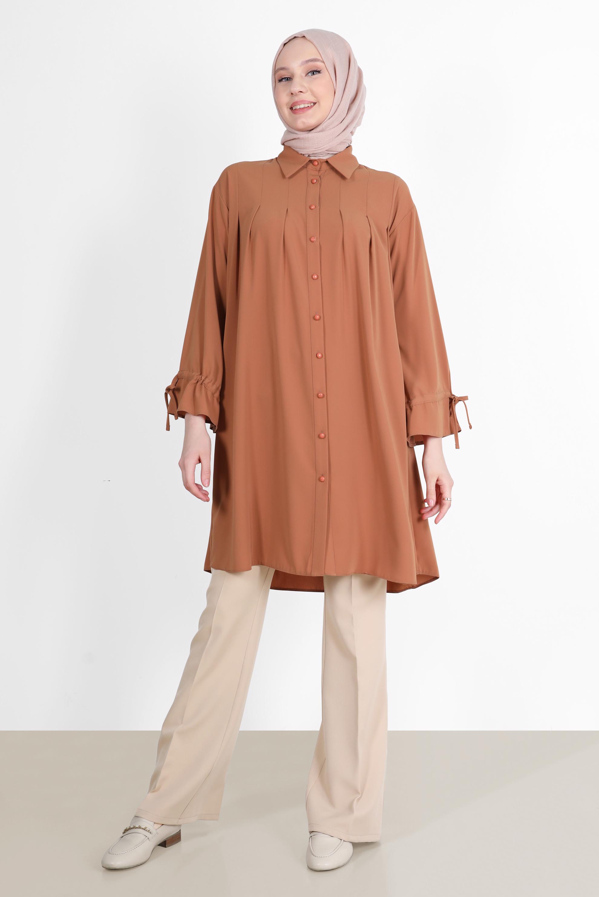 Tesettür giyim KAHVE PİLE DETAYLI İNCİ DÜĞMELİ TUNİK 42502 