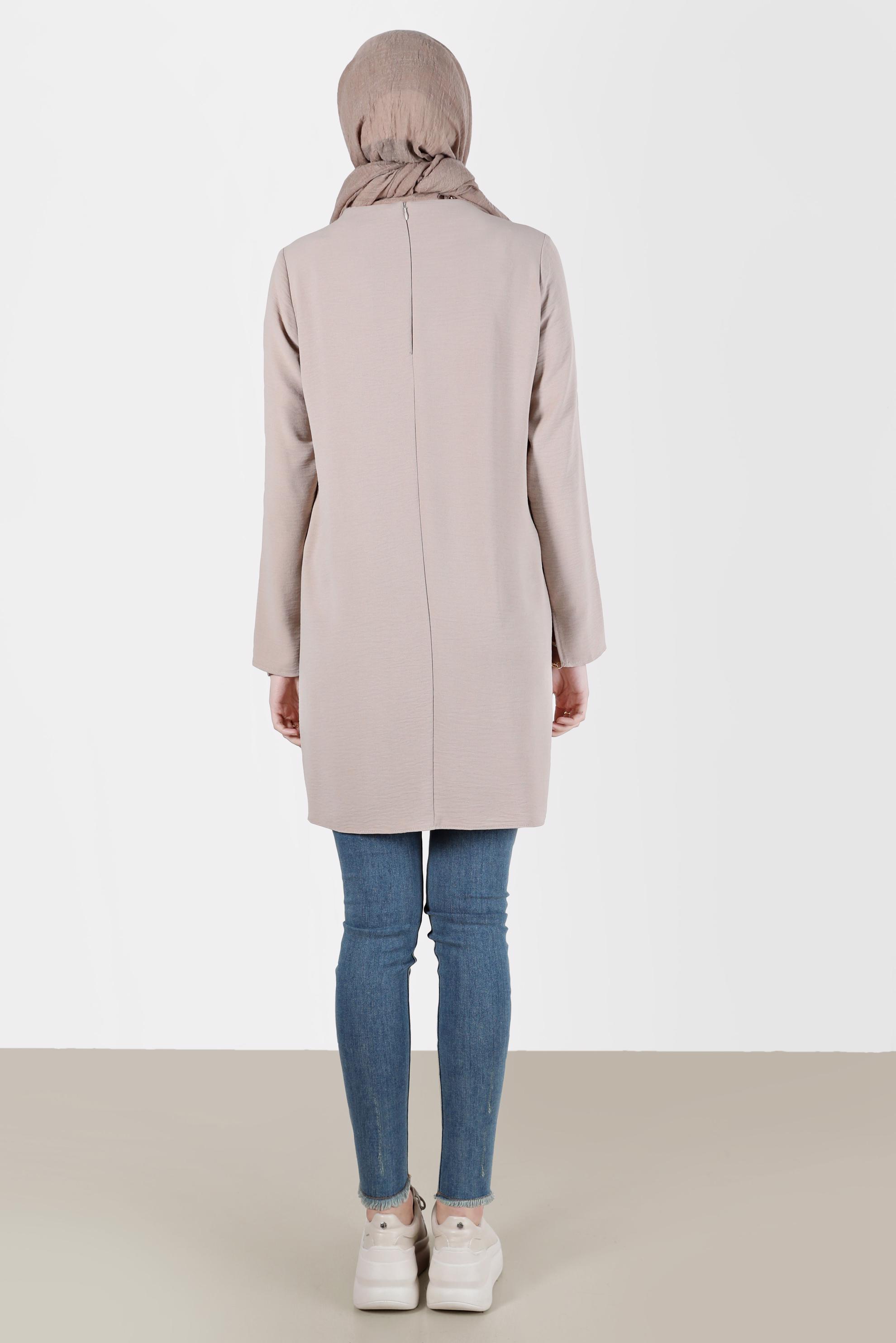 Tesettür giyim BEJ DÜĞME DETAYLI CEPLİ TUNİK 42503