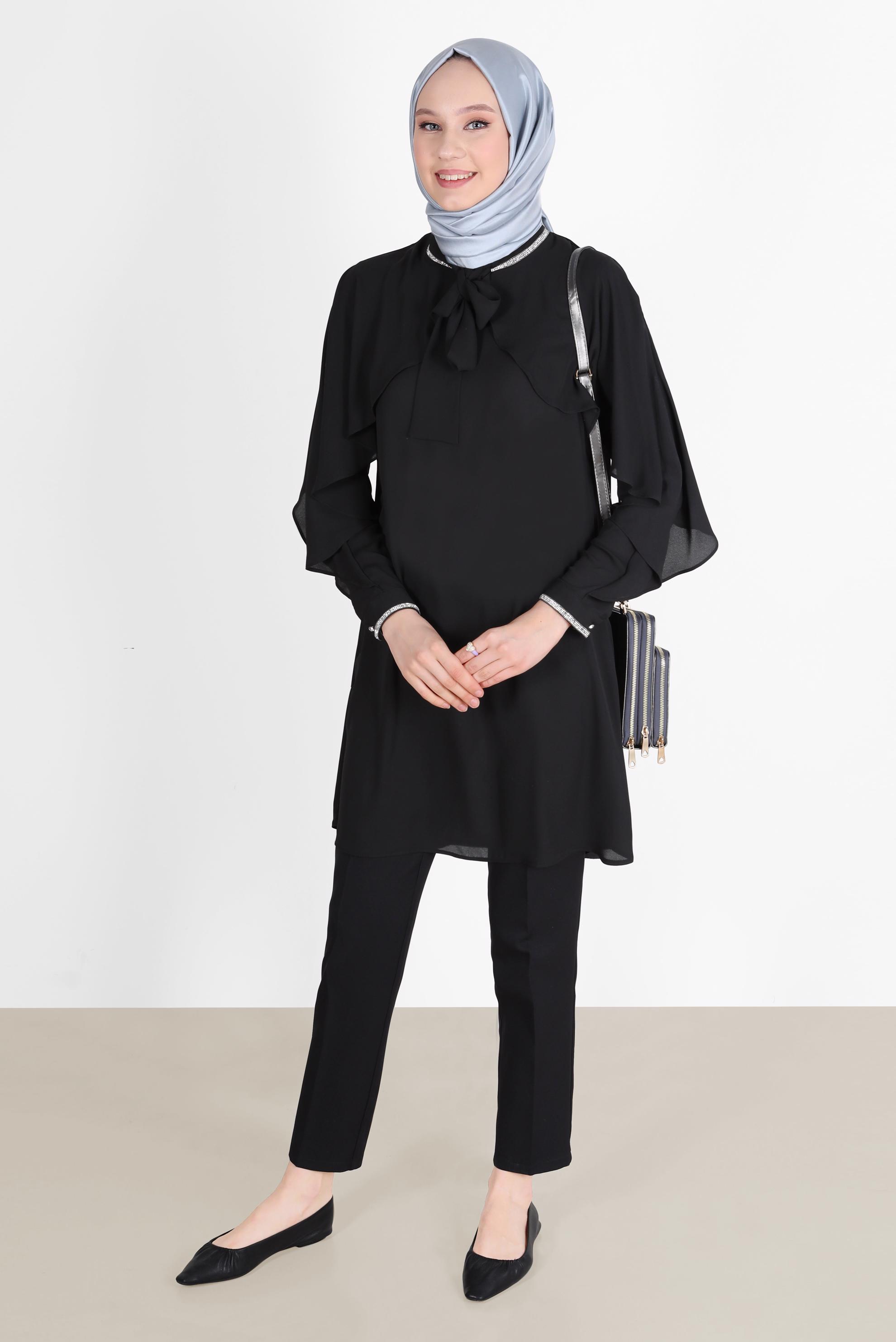 Tesettür giyim SİYAH TAŞ DETAYLI VOLANLI TUNİK 42505 