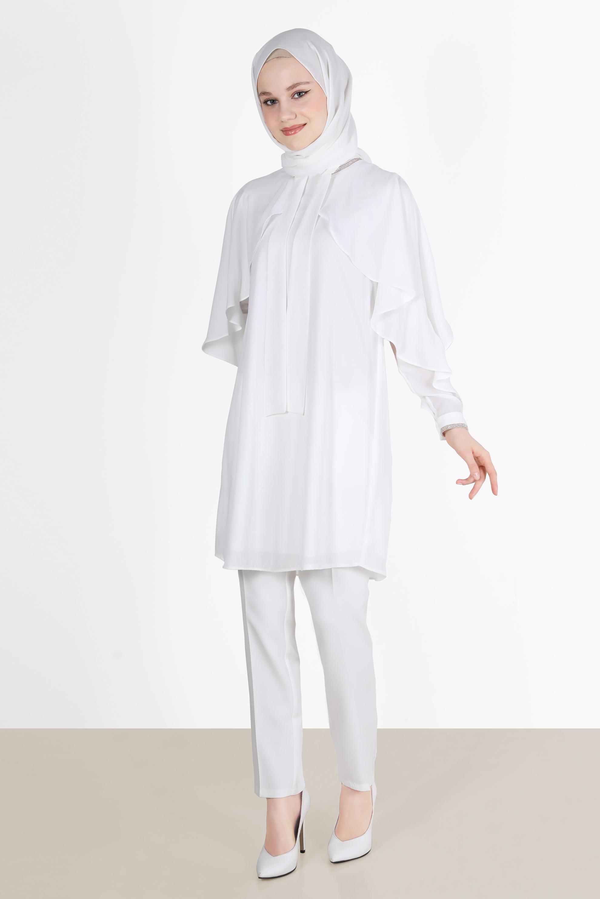 Tesettür giyim BEYAZ TAŞ DETAYLI VOLANLI TUNİK 42505 