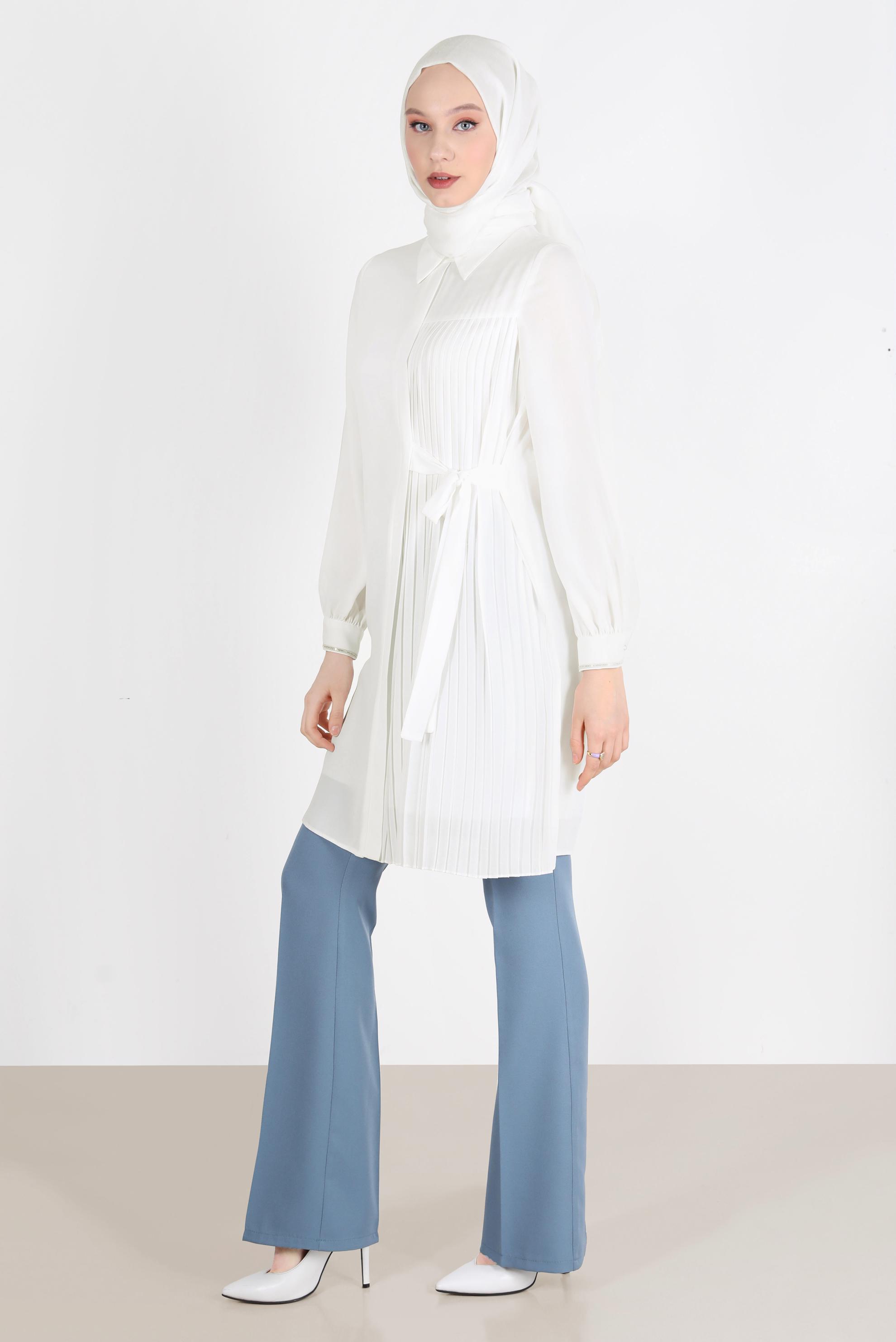 Tesettür giyim BEJ PİLE DETAYLI BAĞLAMALI TUNİK 42506 