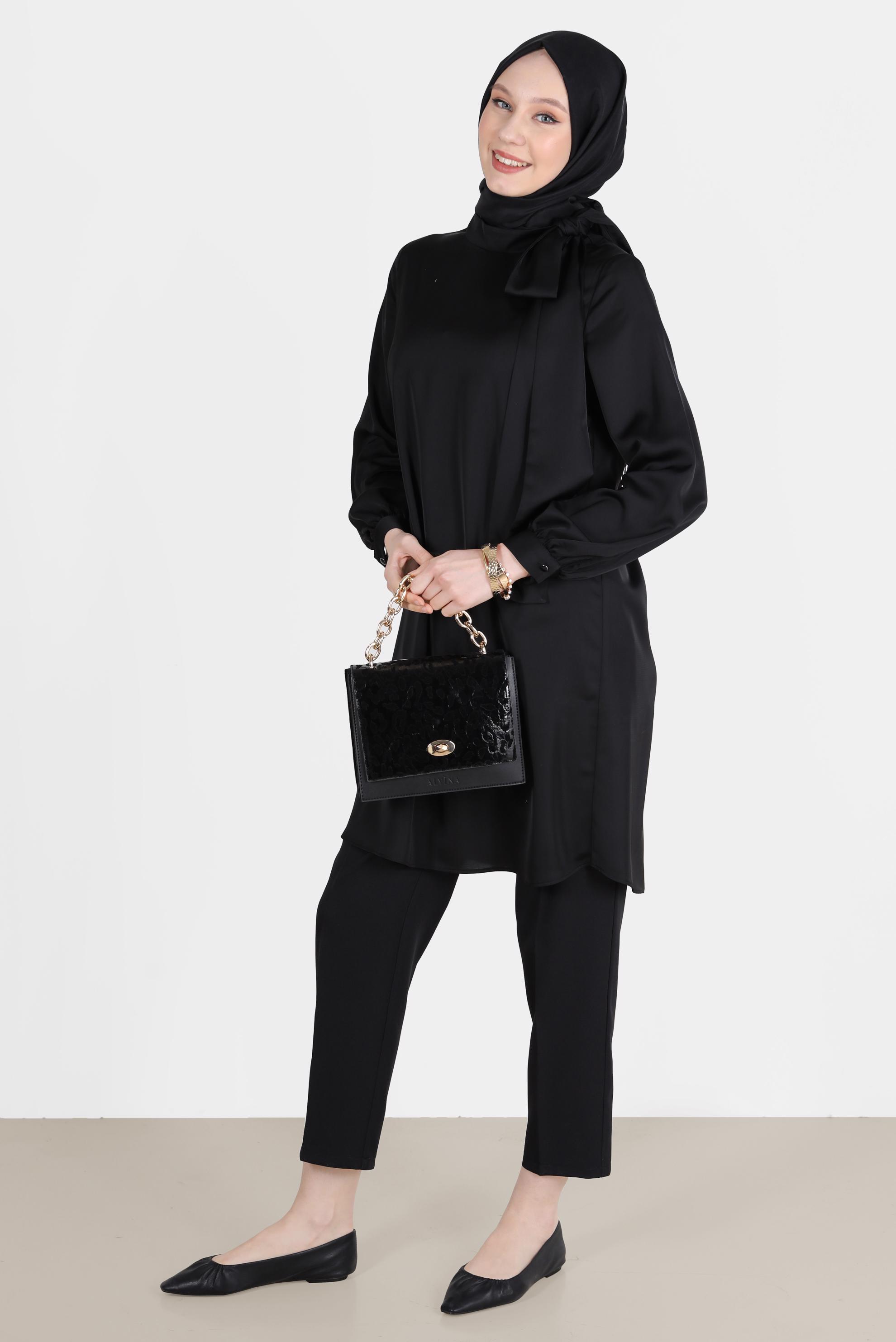 Tesettür giyim SİYAH BAĞLAMA DETAYLI FERMUARLI SATEN TUNİK 42507	