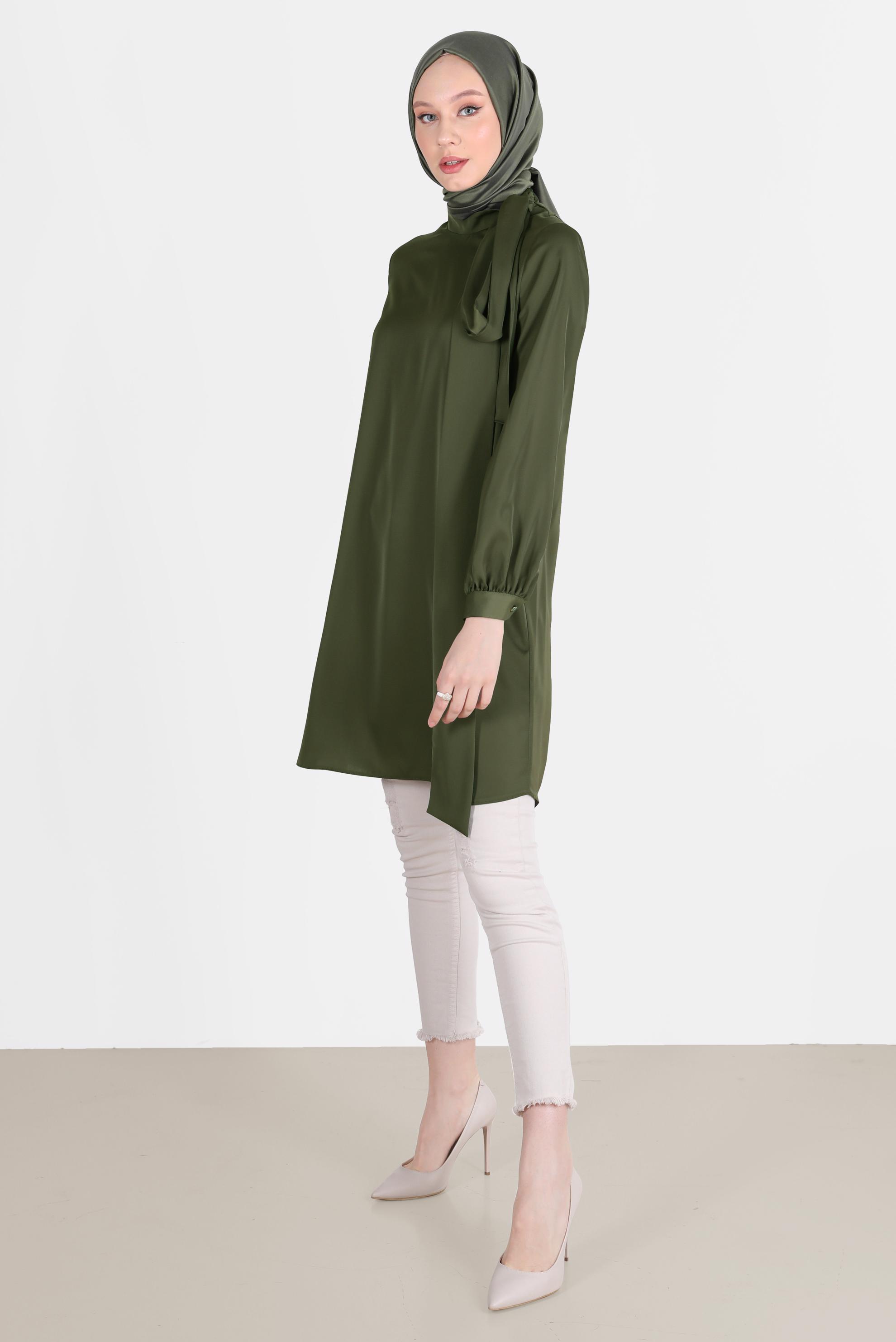 Tesettür giyim HAKİ BAĞLAMA DETAYLI FERMUARLI SATEN TUNİK 42507	