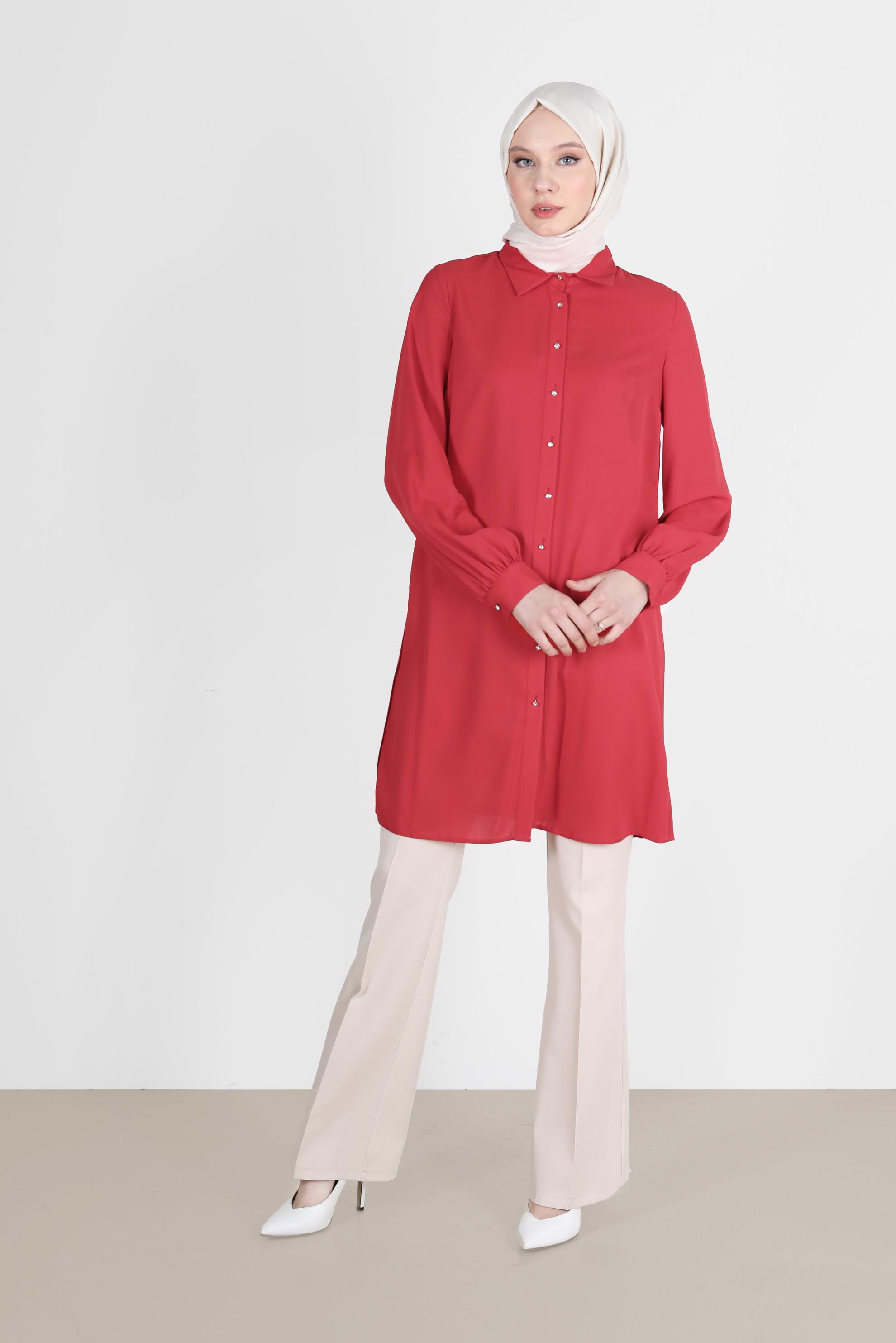Tesettür giyim KIRMIZI ARKASI PİLE DETAYLI TUNİK 42520 