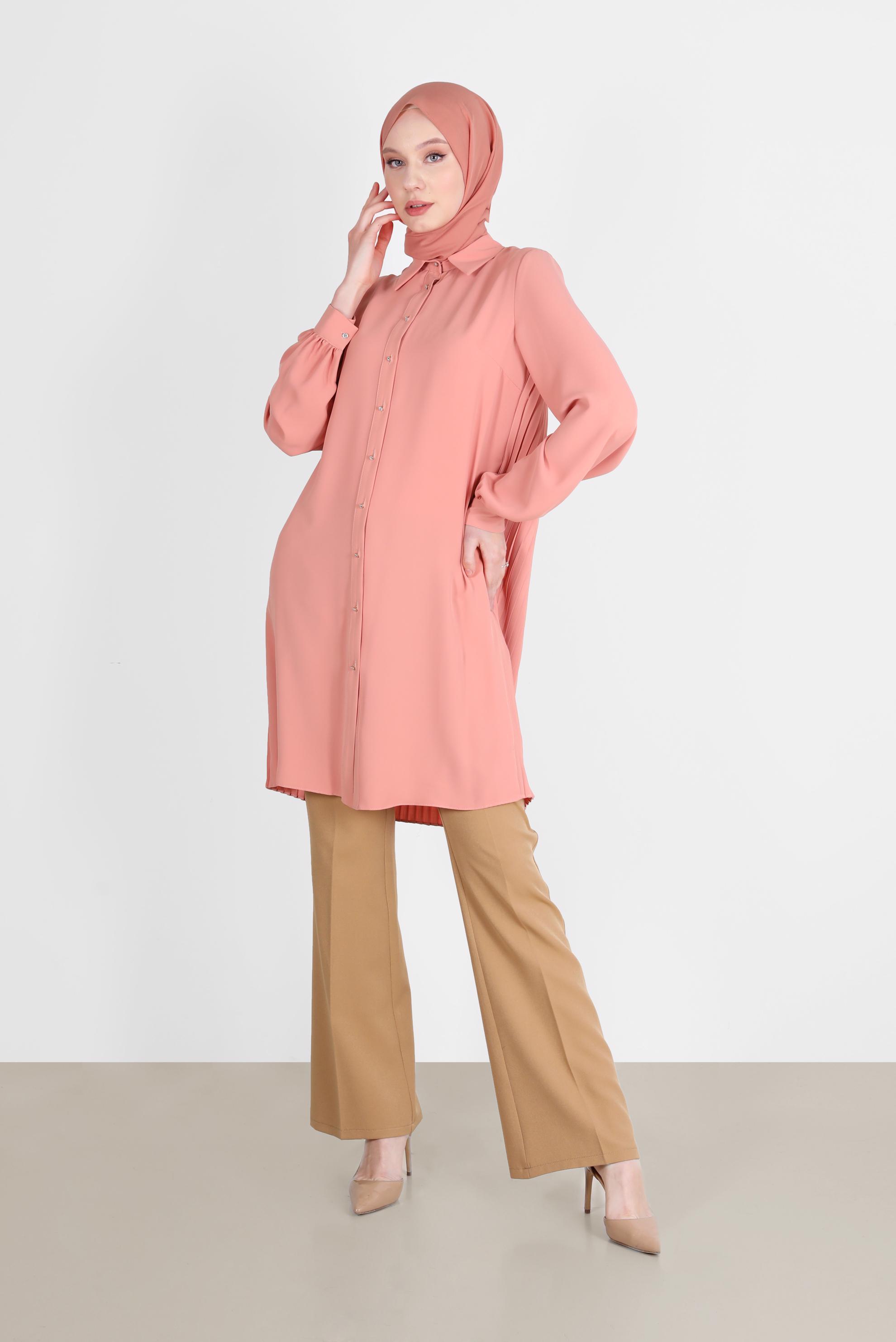 Tesettür giyim PEMBE ARKASI PİLE DETAYLI TUNİK 42520 