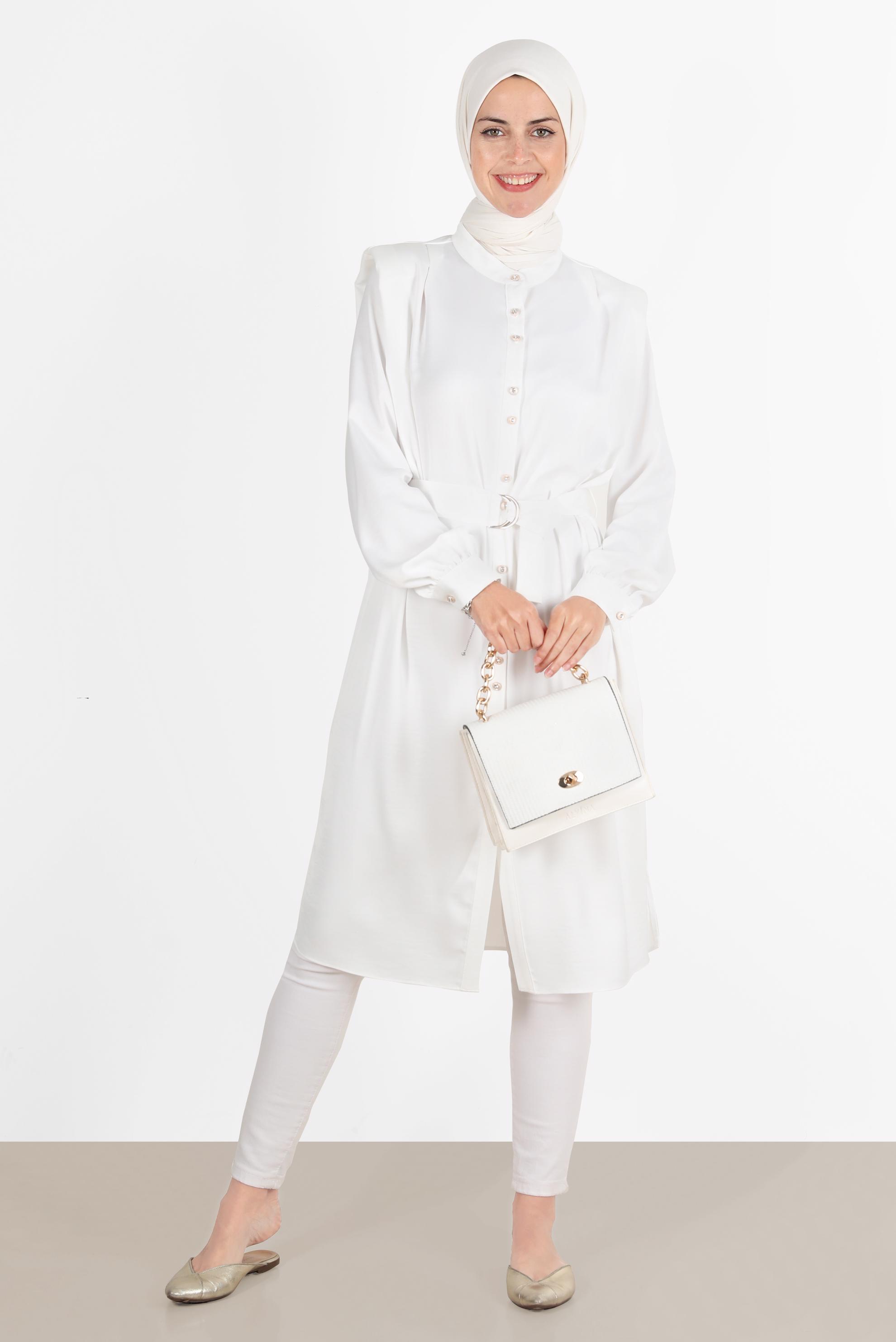 Tesettür giyim BEYAZ VATKALI SATEN TUNİK 42523	