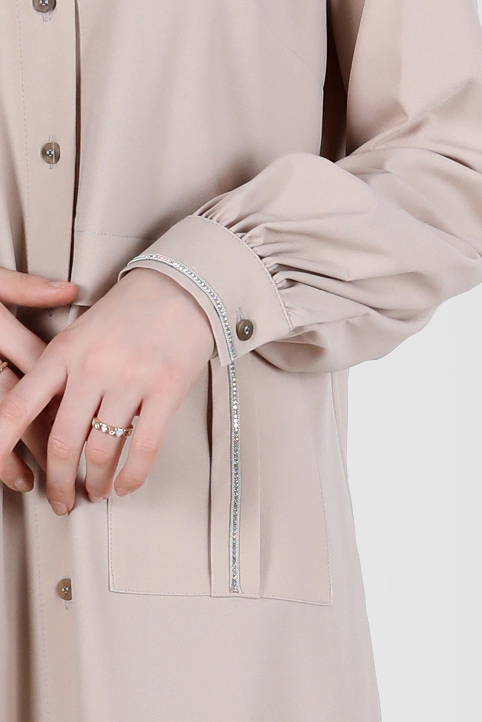 Tesettür giyim EKRU TAŞ DETAYLI BOYDAN DÜĞMELİ TUNİK 42528 