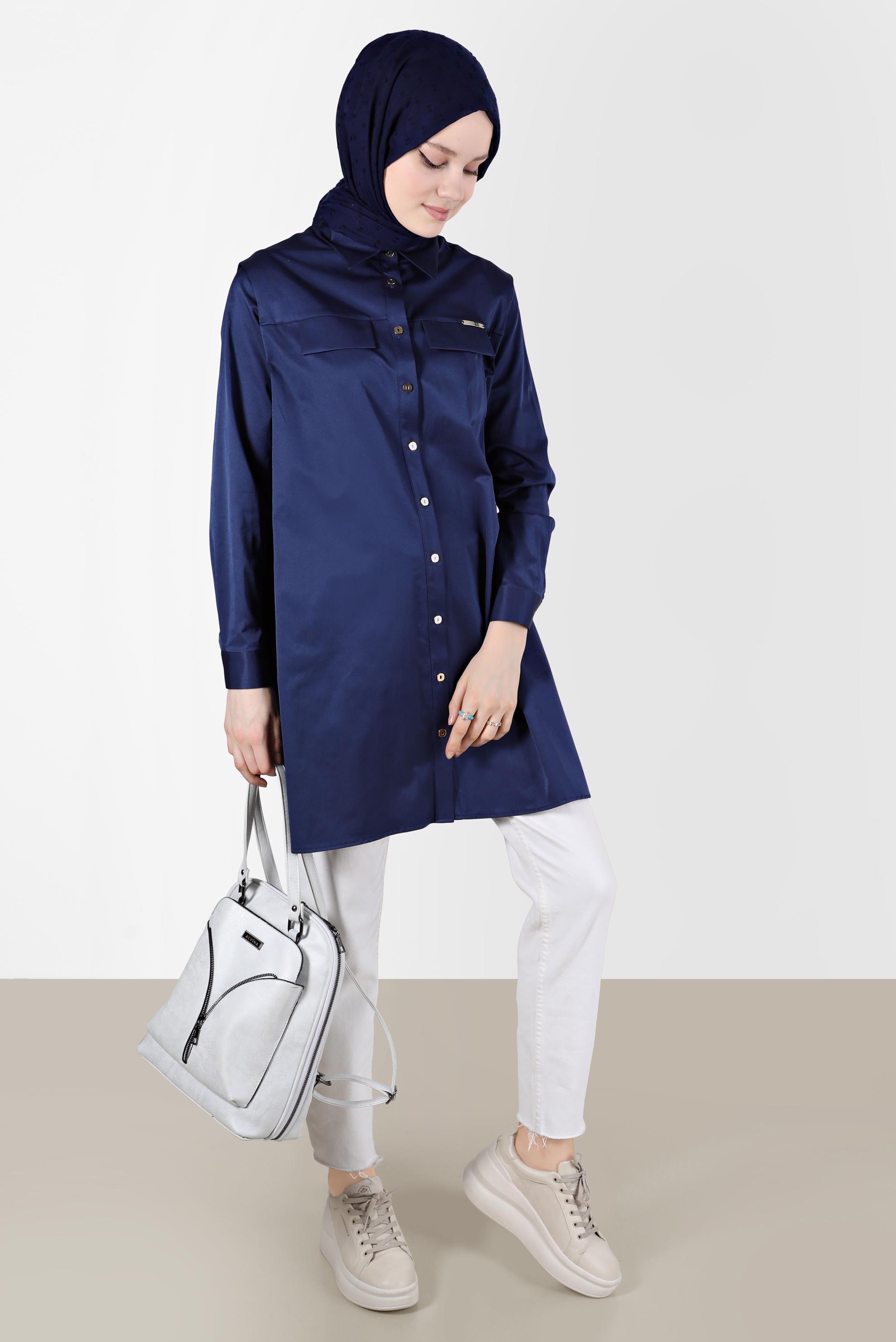 Tesettür giyim LACİVERT CEP GÖRÜNÜMLÜ DÜĞMELİ TUNİK 42535 