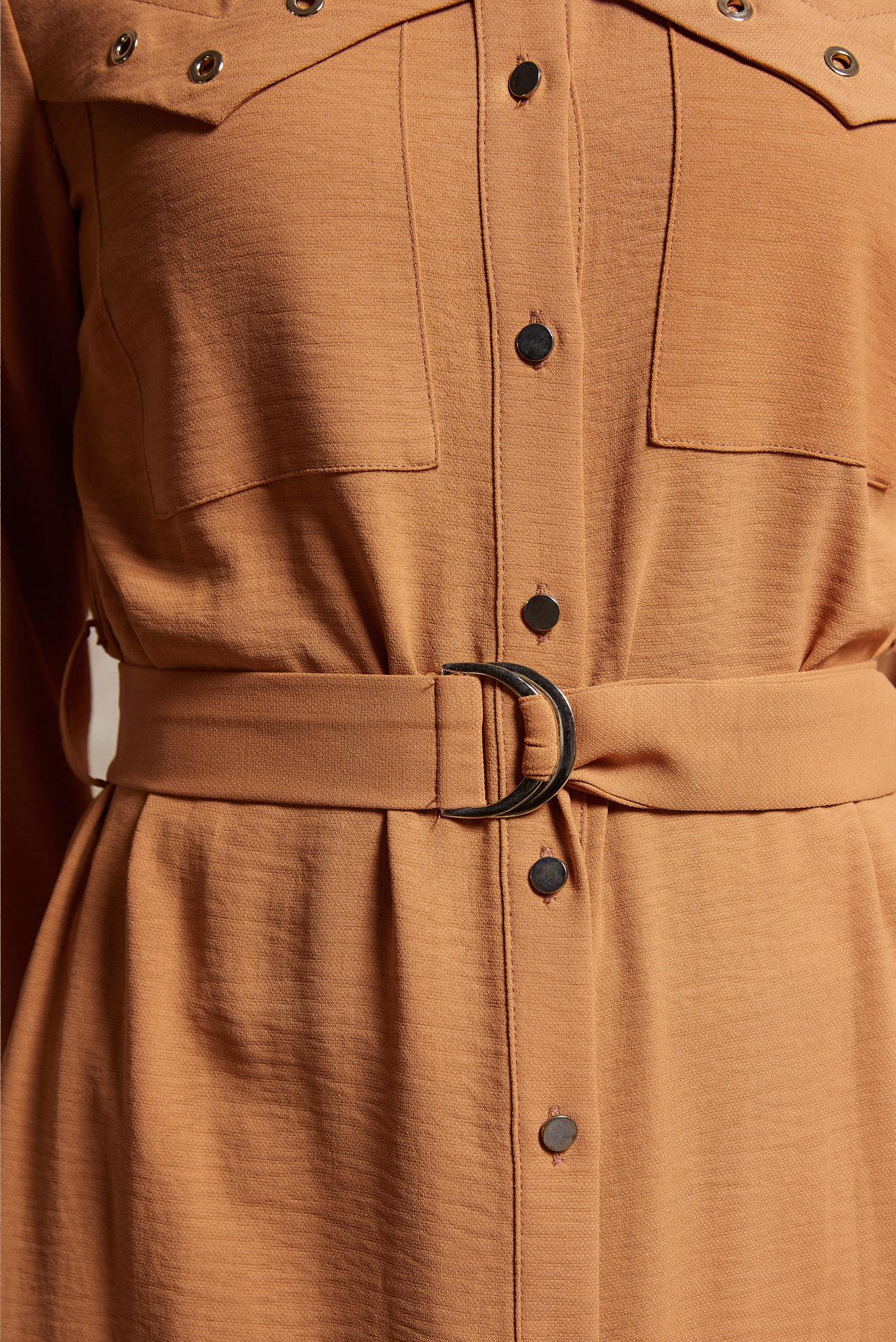 Tesettür giyim KAHVE BOYDAN DÜĞMELİ KUŞAKLI TUNİK 42536