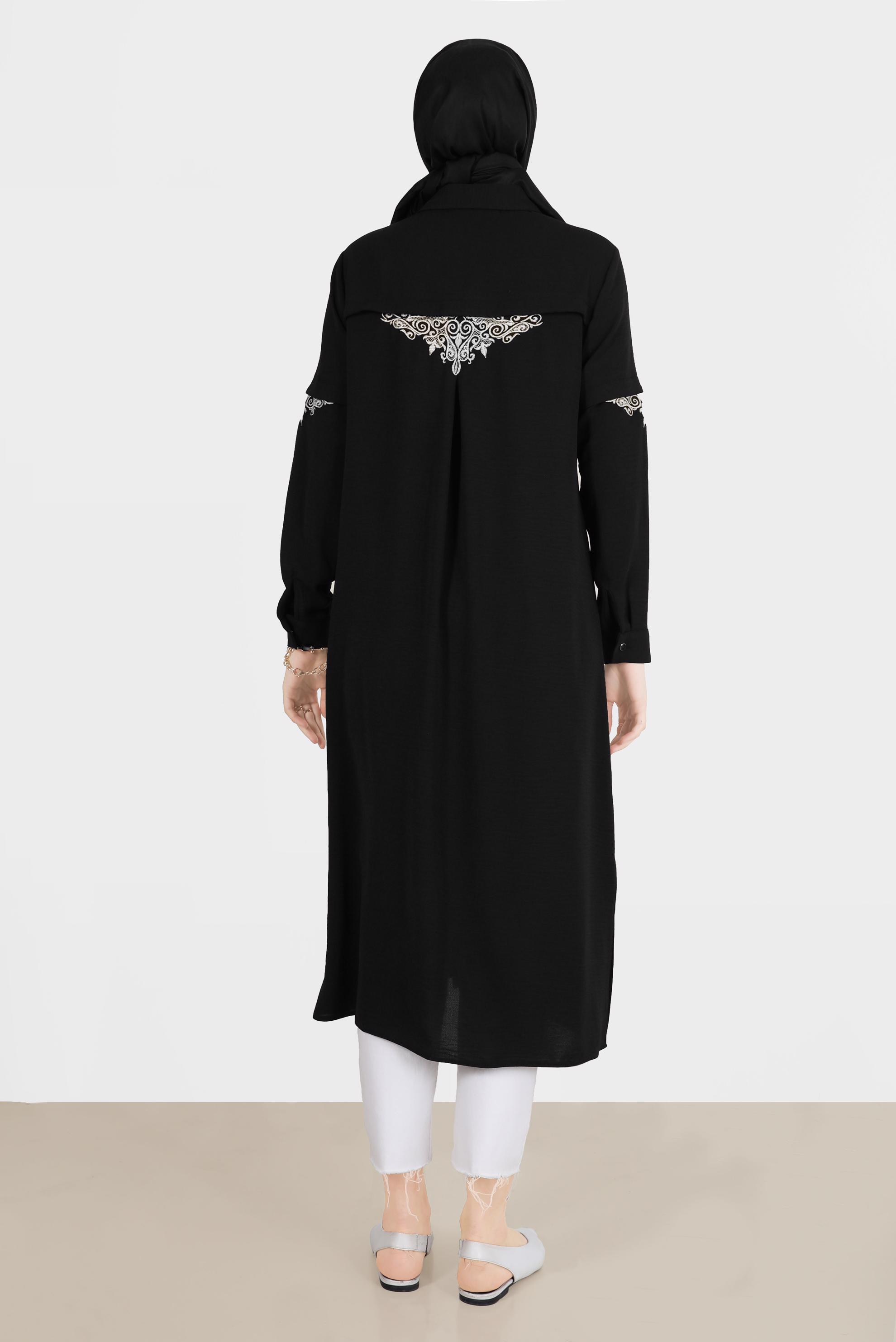 Tesettür giyim SİYAH NAKIŞ DETAYLI BOYDAN DÜĞMELİ TUNİK 42539 