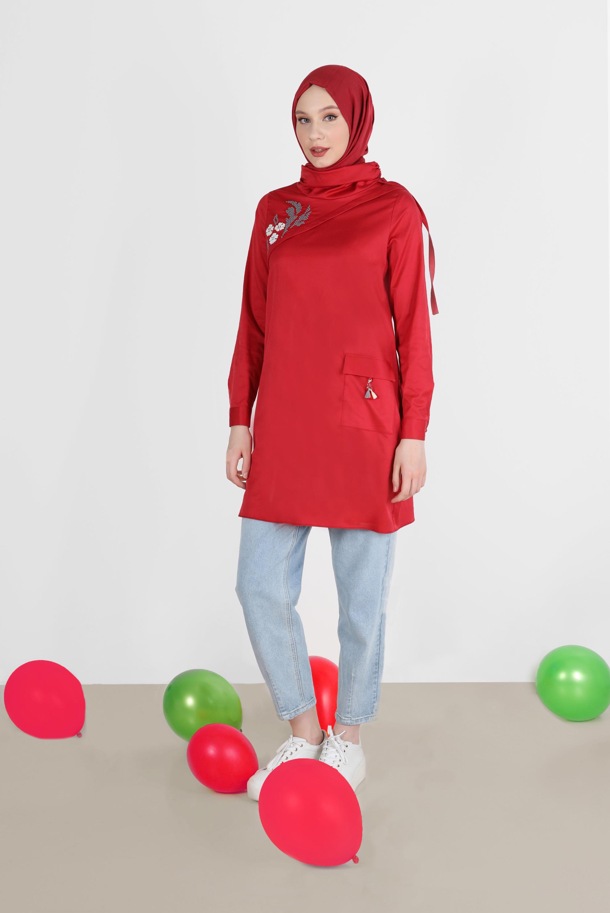 Tesettür giyim BORDO OMZU BÜZGÜ DETAYLI NAKIŞLI  TUNİK 42541 