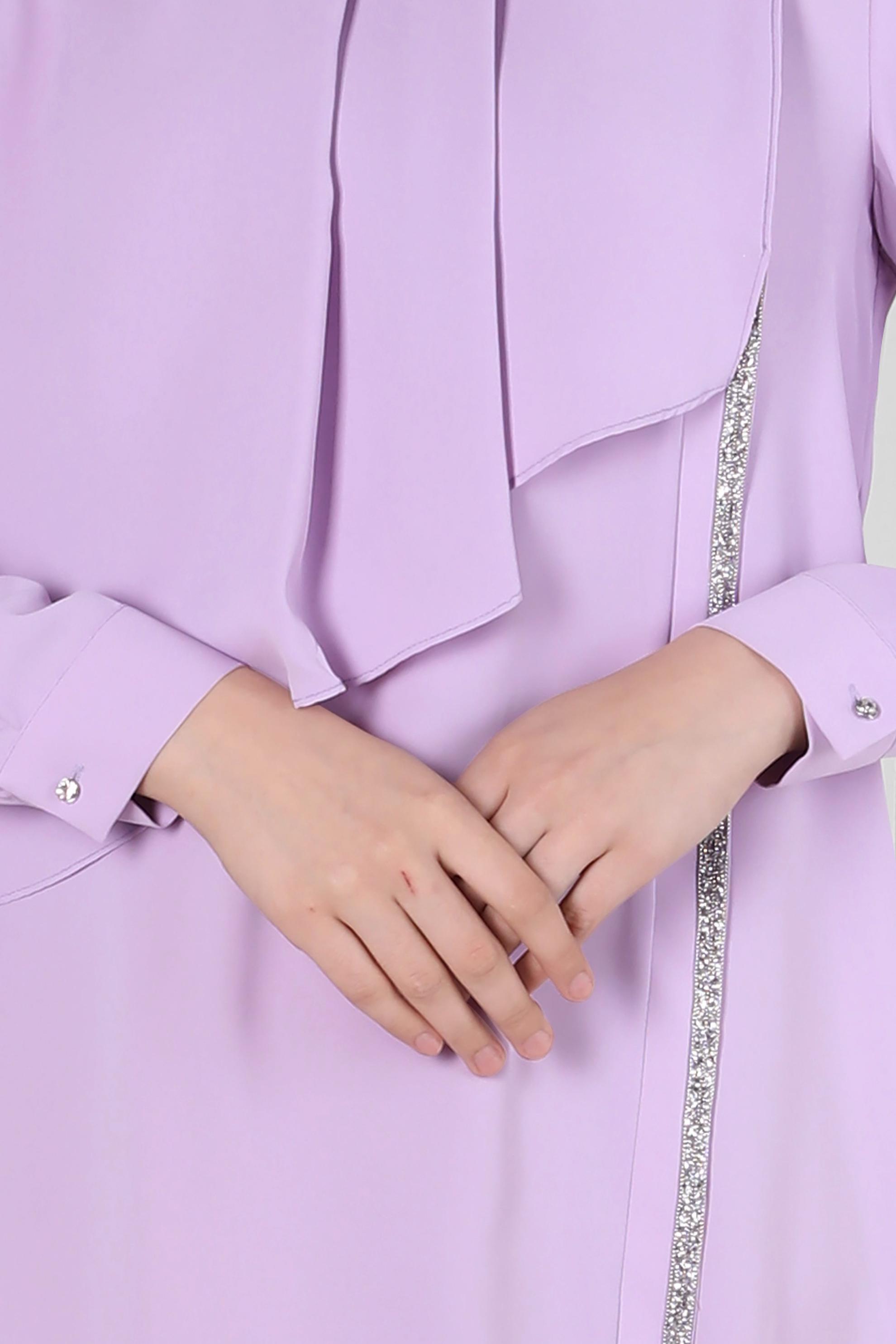 Tesettür giyim MOR TAŞ ŞERİT DETAYLI VOLANLI TUNİK 42545 