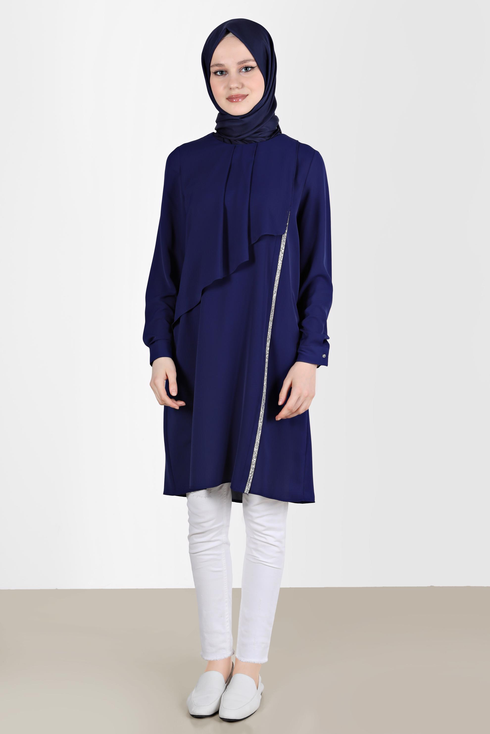 Tesettür giyim LACİVERT TAŞ ŞERİT DETAYLI VOLANLI TUNİK 42545 
