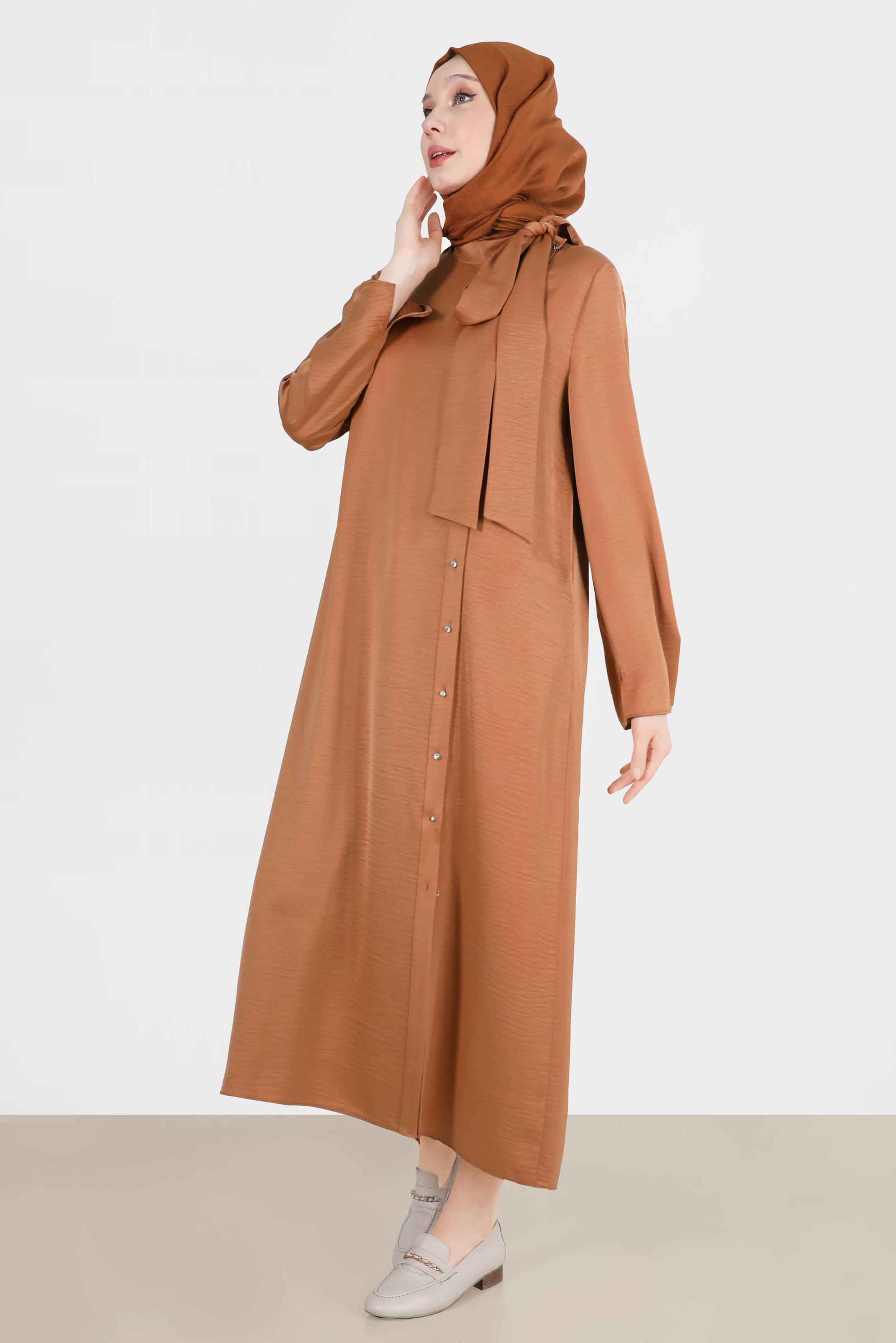 Tesettür giyim TURUNCU BAĞLAMA DETAYLI TAŞLI DÜĞMELİ SATEN TUNİK 42546 