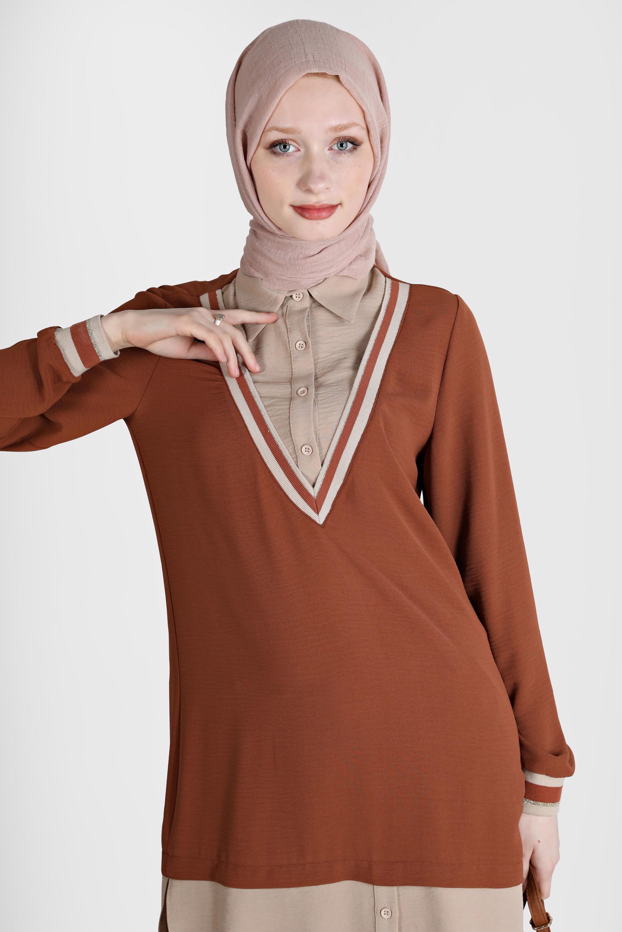 Tesettür giyim KAHVE V YAKA GÖRÜNÜMLÜ TUNİK 42559 