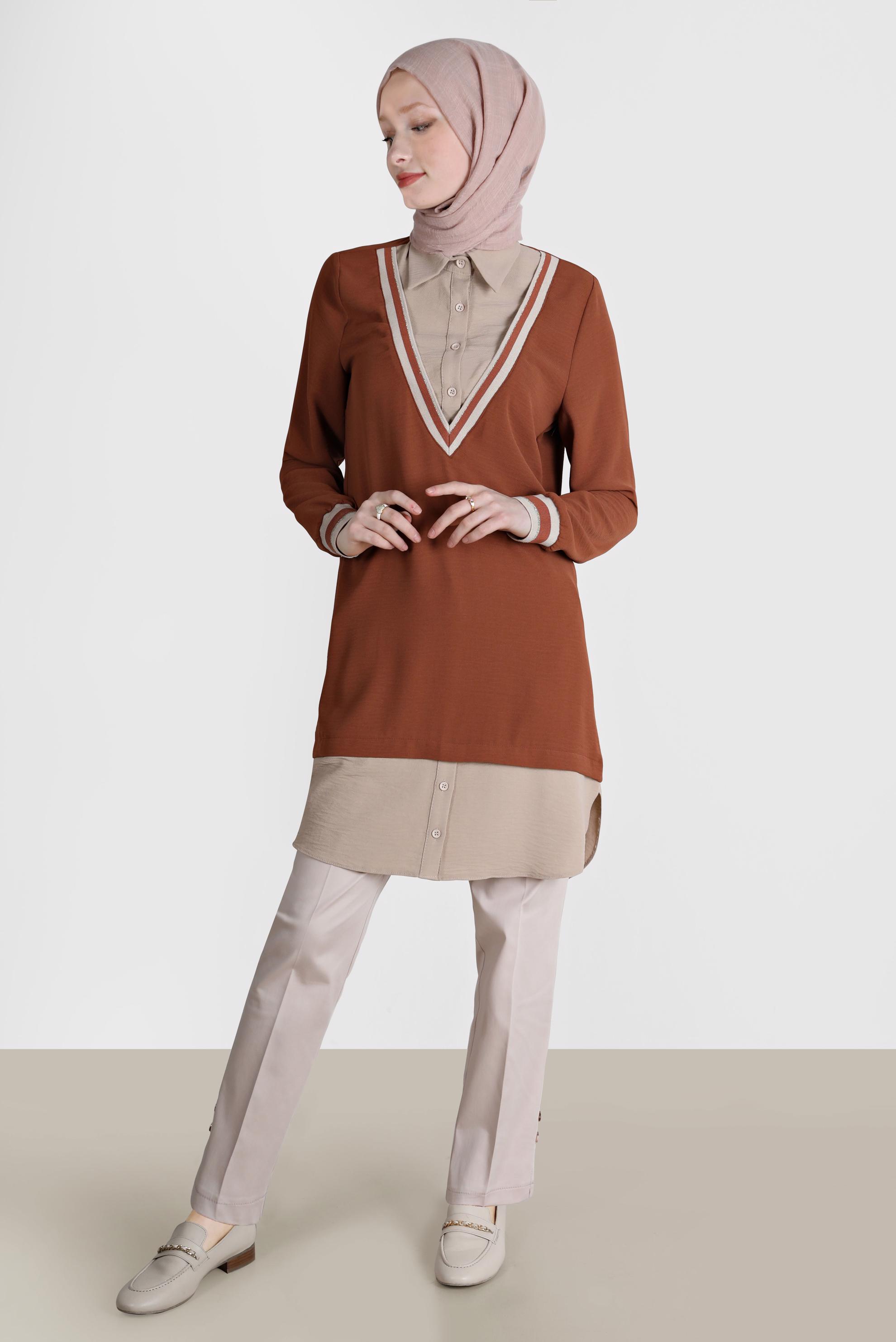 Tesettür giyim KAHVE V YAKA GÖRÜNÜMLÜ TUNİK 42559 