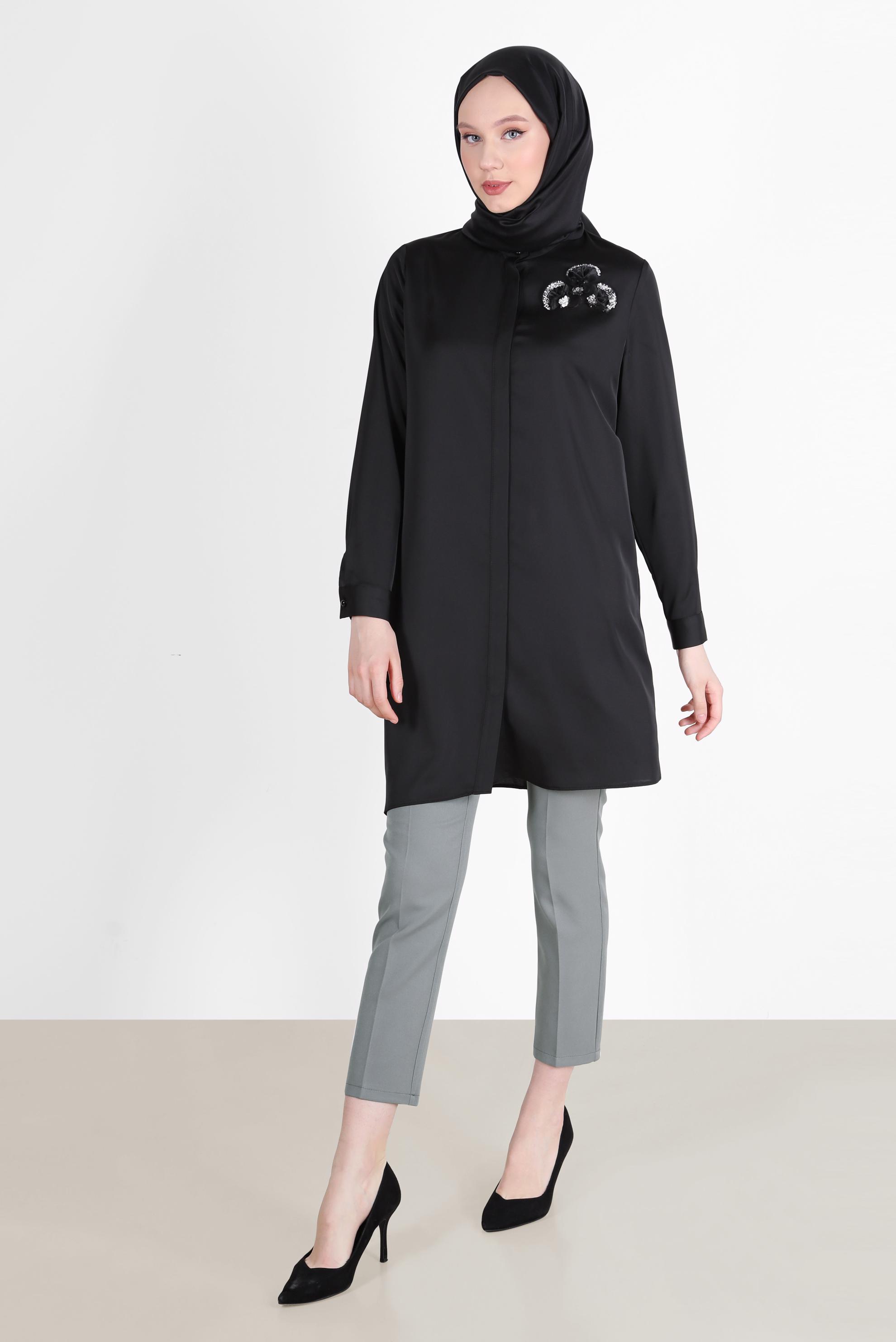 Tesettür giyim SİYAH İŞLEME DETAYLI ASİMETRİK KESİM TUNİK 42564 